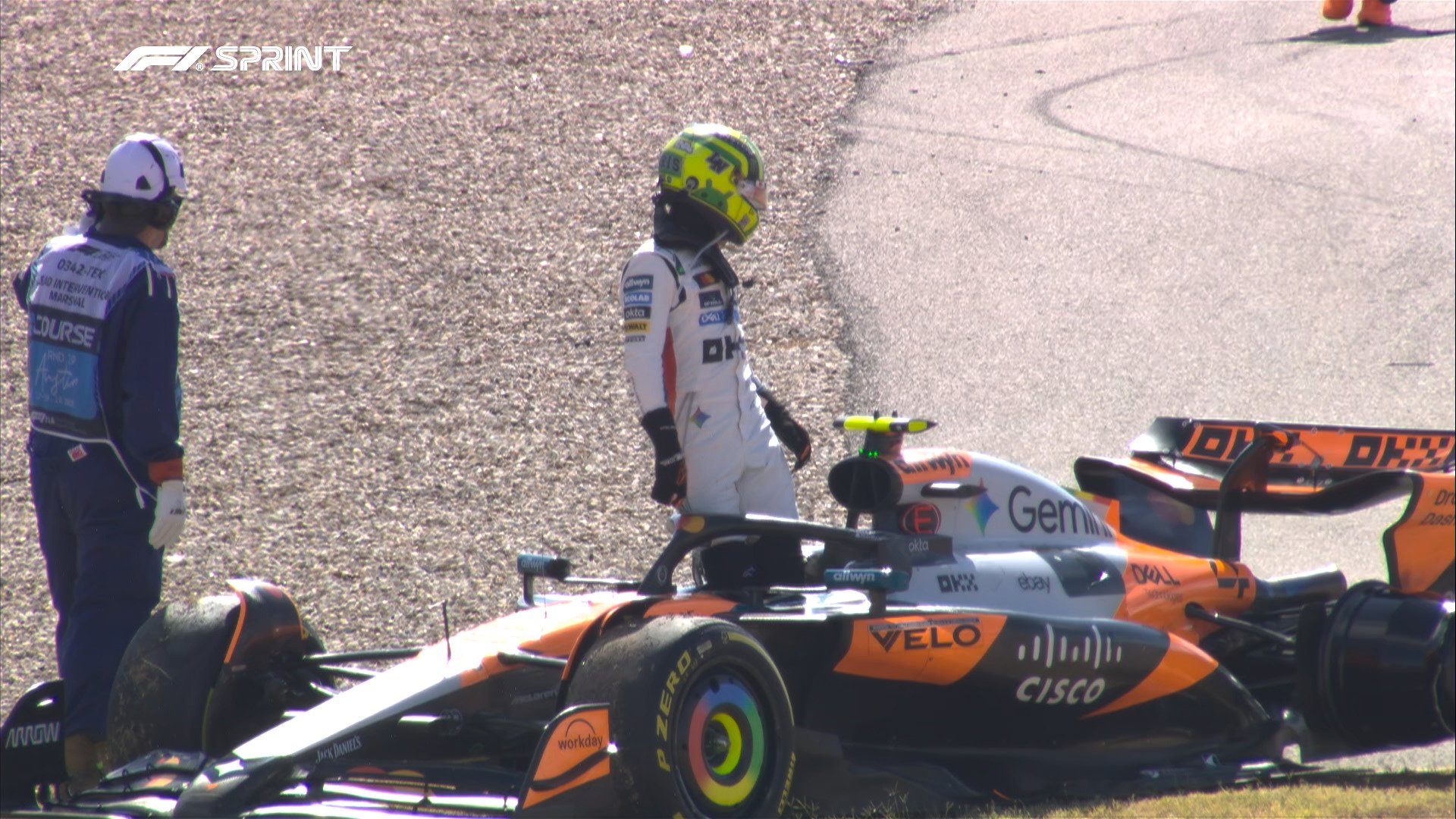 Verstappen a c&acirc;știgat cursa de sprint din SUA! Dezastru pentru McLaren, Piastri l-a eliminat pe Norris