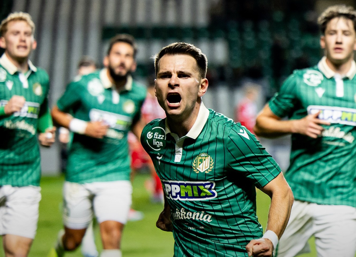 Patru fotbaliști rom&acirc;ni se luptă pentru titlu &icirc;n Ungaria! Gol &rdquo;bombă&rdquo; cu călc&acirc;iul pentru un tricolor