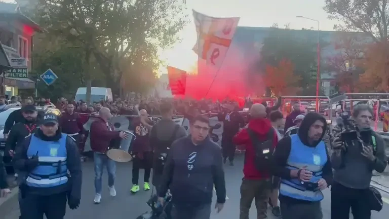 Fanii Rapidului, &icirc;n drum spre Arena Națională pentru meciul cu Dinamo (19.10.2025) [2]