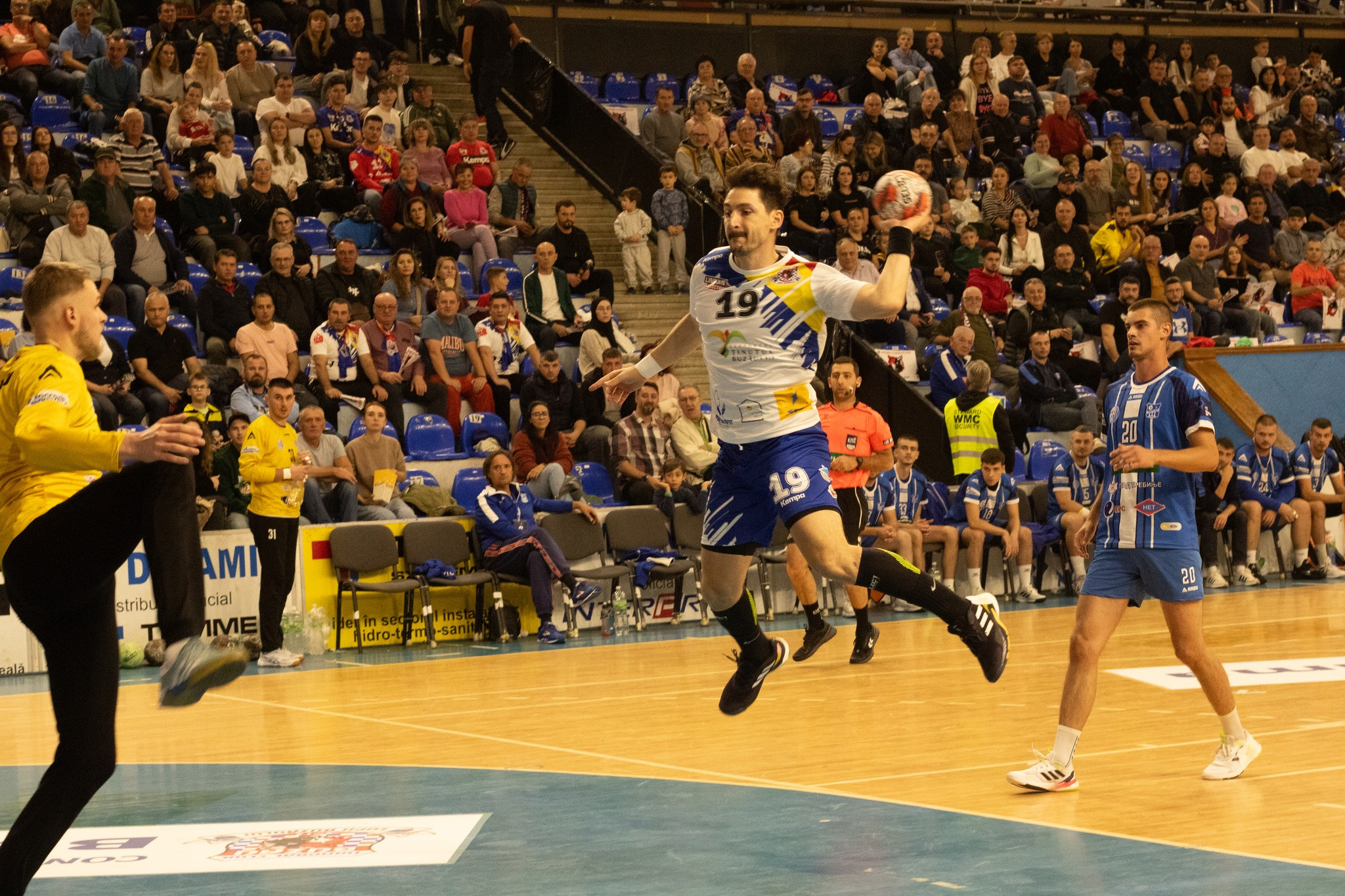 Liderul din Liga Zimbrilor, MĂCEL &icirc;n Europa: aproape 90 de goluri marcate!