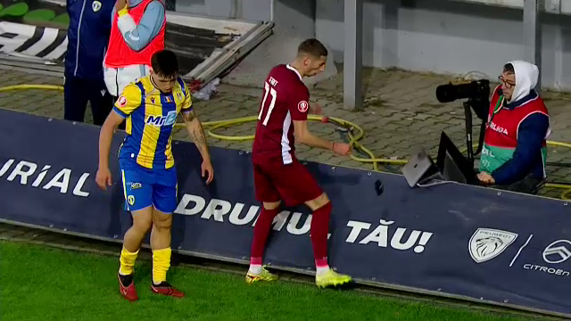 Gestul făcut de Andreas Sfait după ce a lovit laptopul unui fotoreporter la Petrolul - CFR