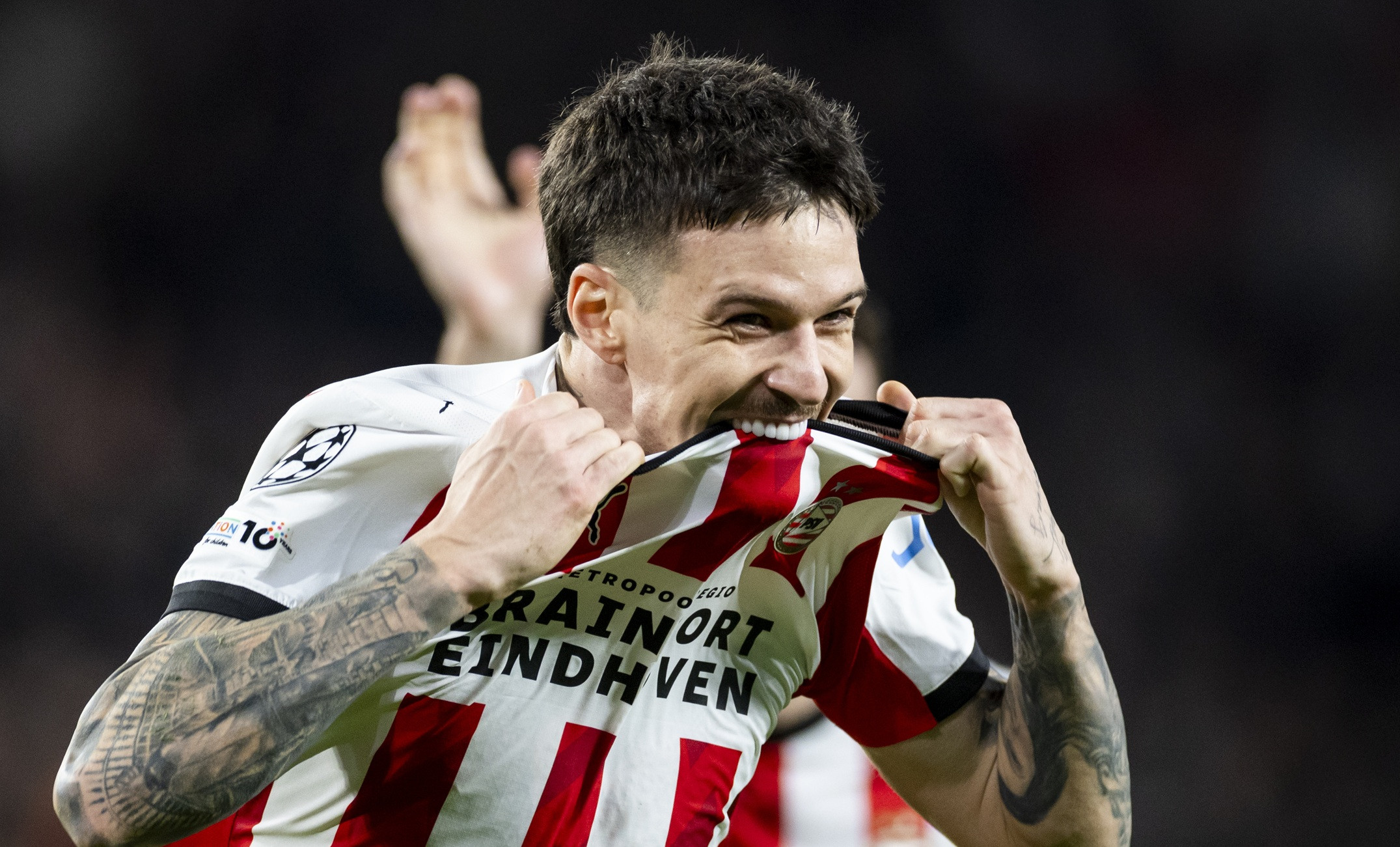 Dennis Man, alături de jucători de la Barcelona și Dortmund! Pe ce loc a terminat &icirc;n cursa pentru MVP-ul săptăm&acirc;nii &icirc;n UCL