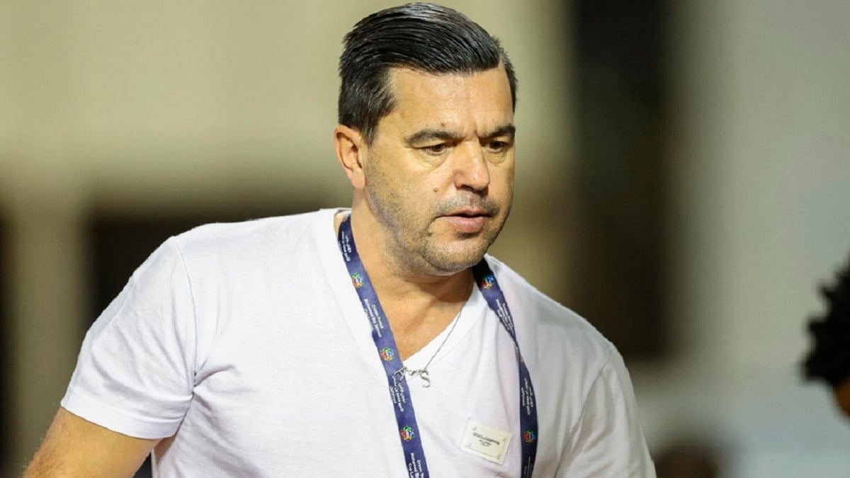Cosmin Contra este implicat &icirc;ntr-un club din Rom&acirc;nia: &bdquo;M-am &icirc;nhămat la acest proiect&rdquo;