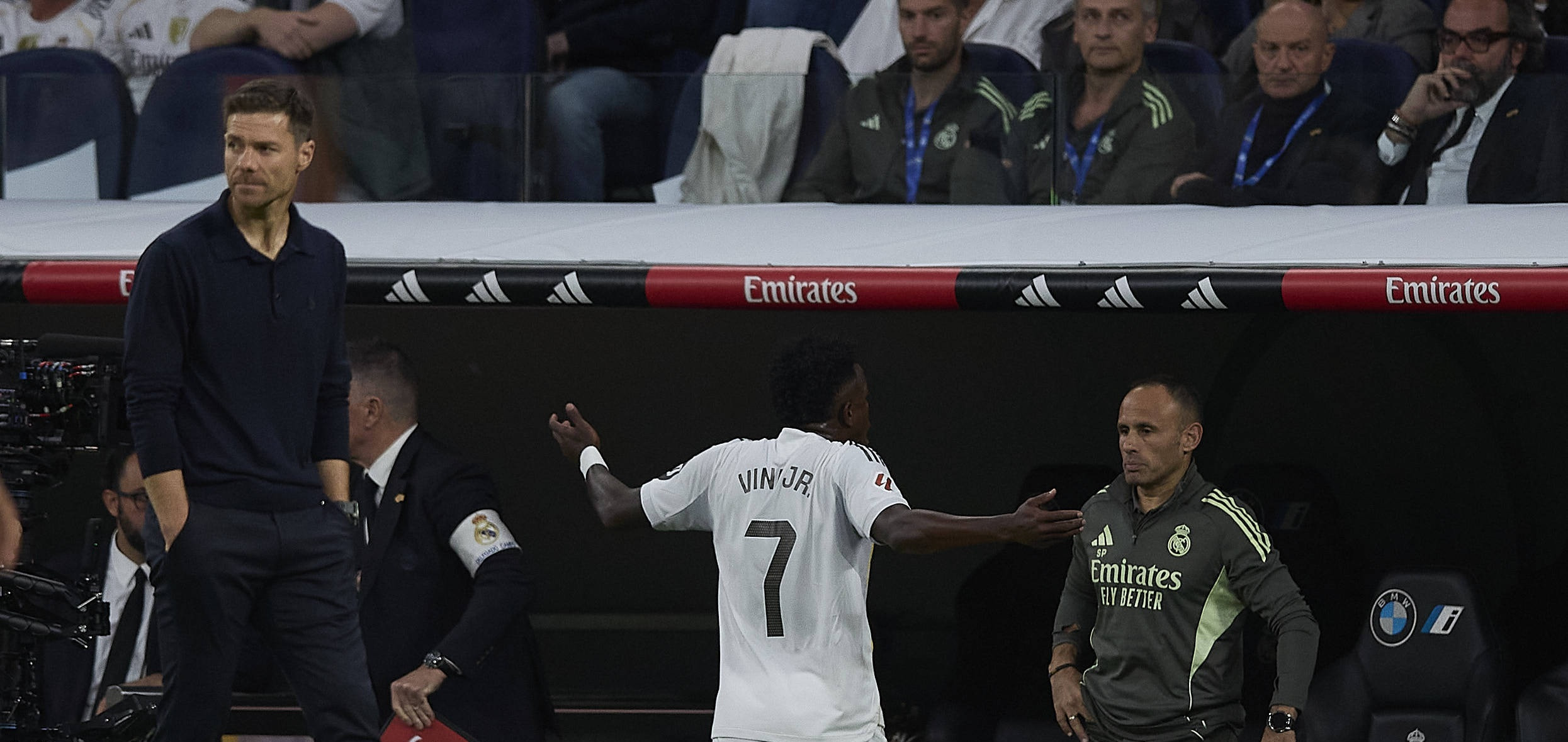 Xabi Alonso, reacție fermă după ieșirea nervoasă a lui Vinicius Jr: Sunt lucruri despre care vom vorbi