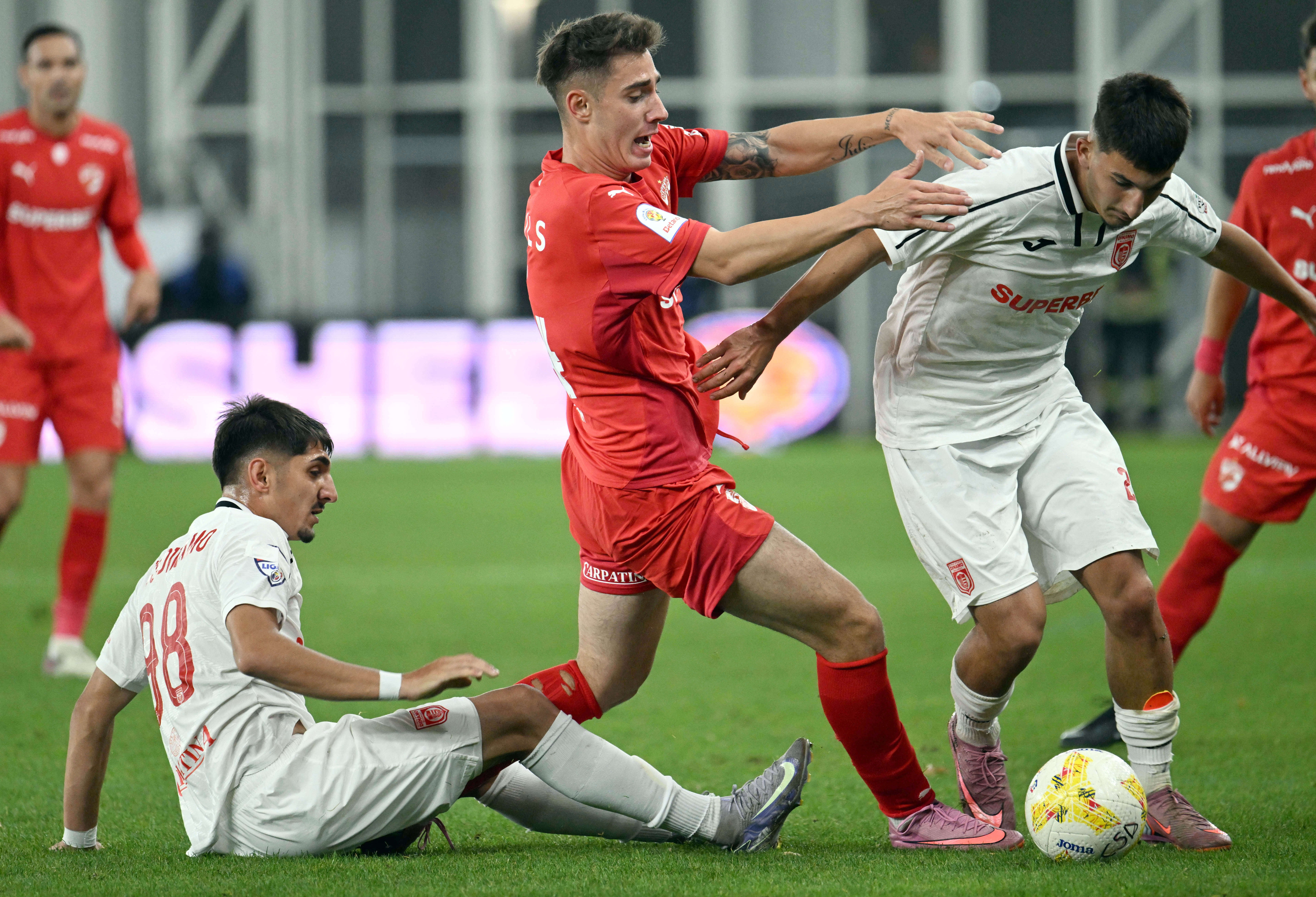 CS Dinamo - Dinamo 1-3 &icirc;n Cupă! Duel cu adevărat istoric: Vodă Caragea i-a răpus pe cei din Ștefan cel Mare