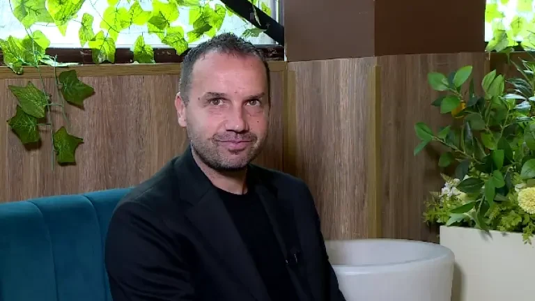 Sorin Paraschiv: "Mi se pare incredibil că se vorbește de plecarea lui Rădoi de la Craiova"