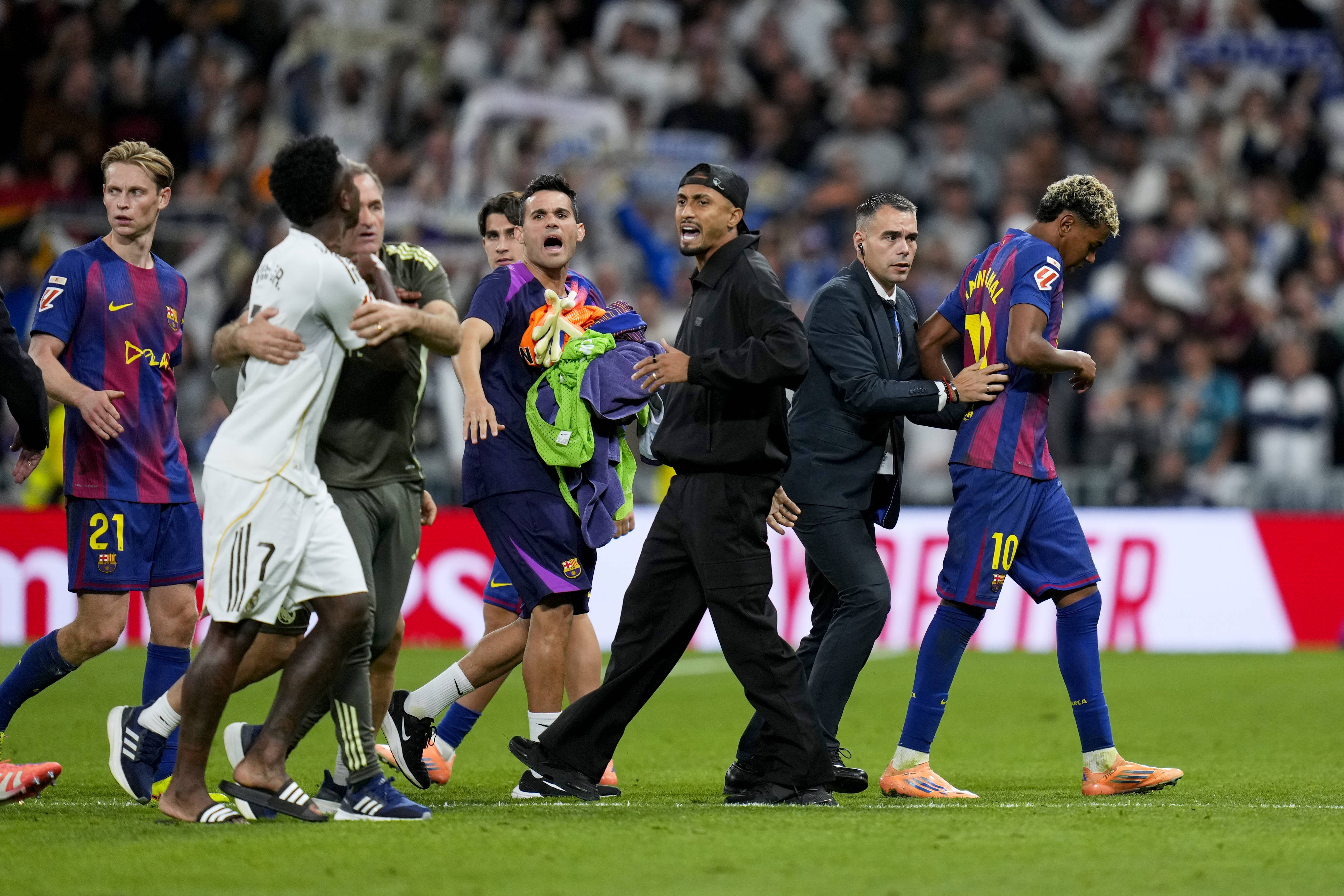 L-a distrus pe Vinicius și e convins: &rdquo;Florentino o să &icirc;l v&acirc;ndă!&rdquo; Nici Lamine Yamal nu a scăpat de furia sa