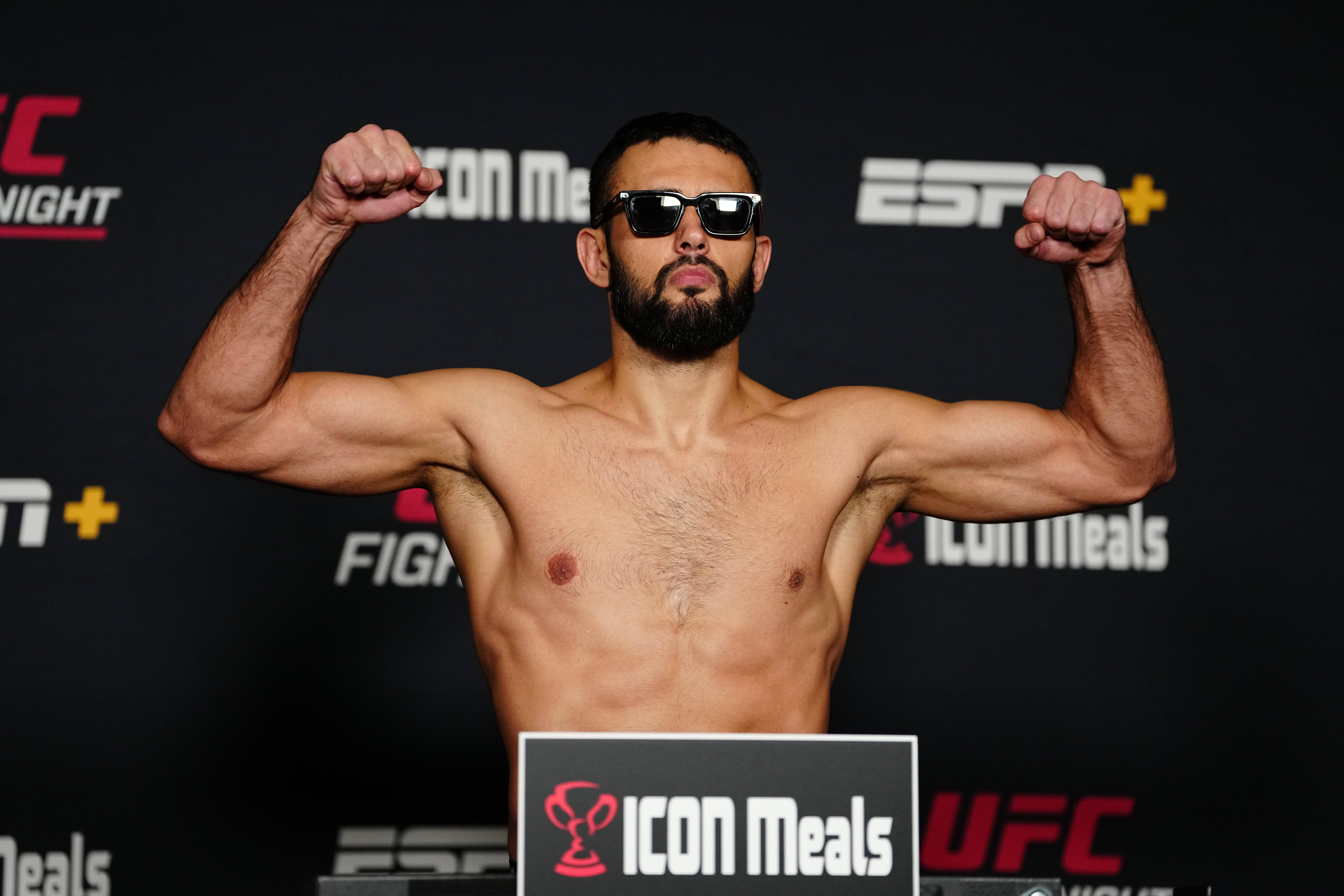 Daniel Frunză, rom&acirc;nul preferat al președintelui UFC, luptă duminicǎ dimineața pe VOYO