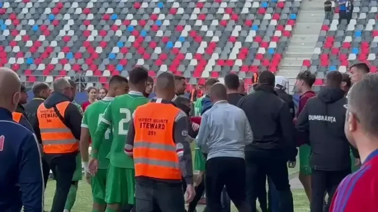 Scandal după Steaua - Dumbrăvița: &icirc;njurături, &icirc;mbr&acirc;nceli și Oprița furios