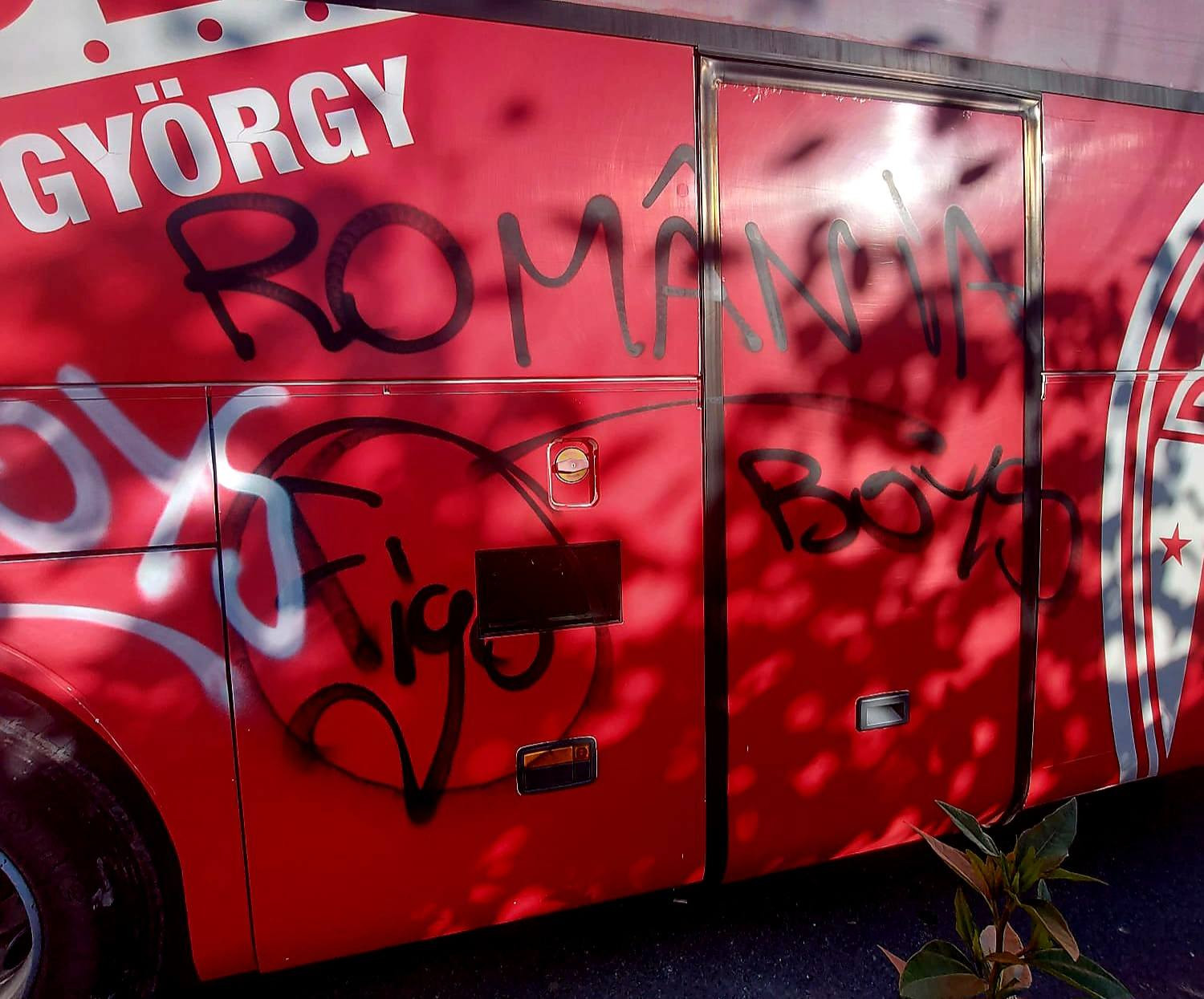 Autocarul lui Sepsi a fost vandalizat! Reacția formației covăsnene