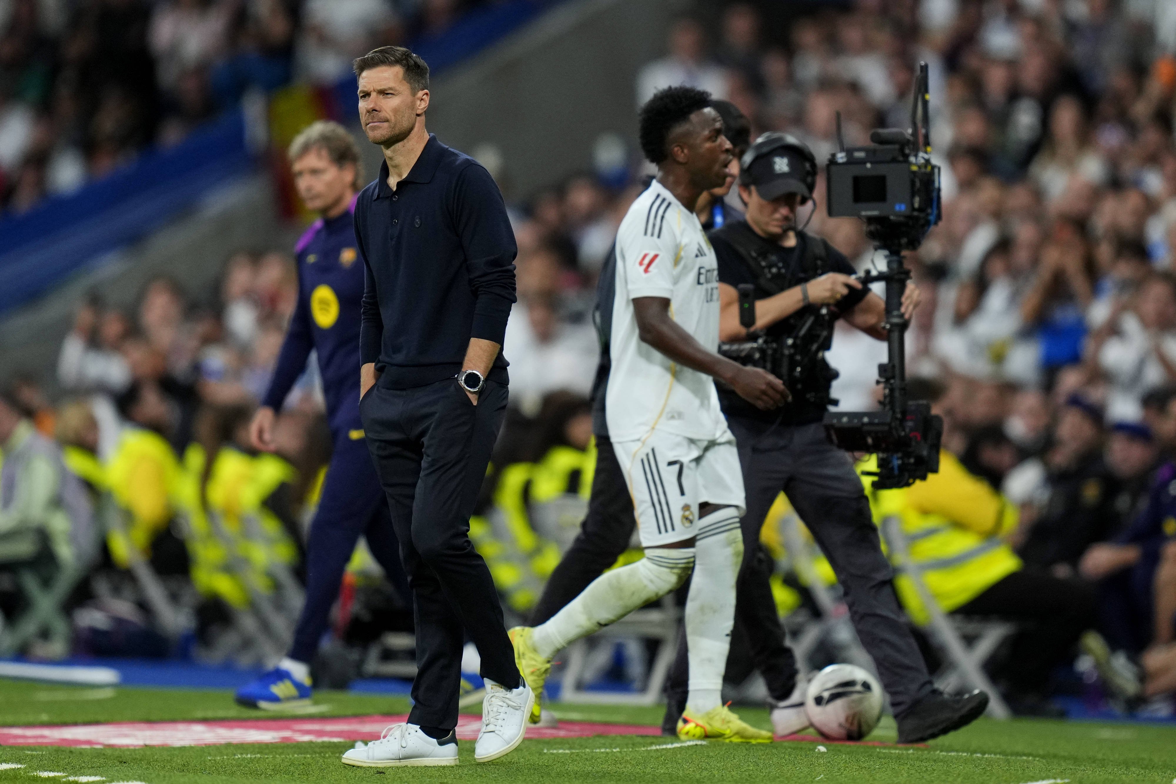 Se &icirc;ngroașă gluma pentru Vinicius! Mesajul transmis de Xabi Alonso &icirc;nainte de Liverpool &ndash; Real Madrid