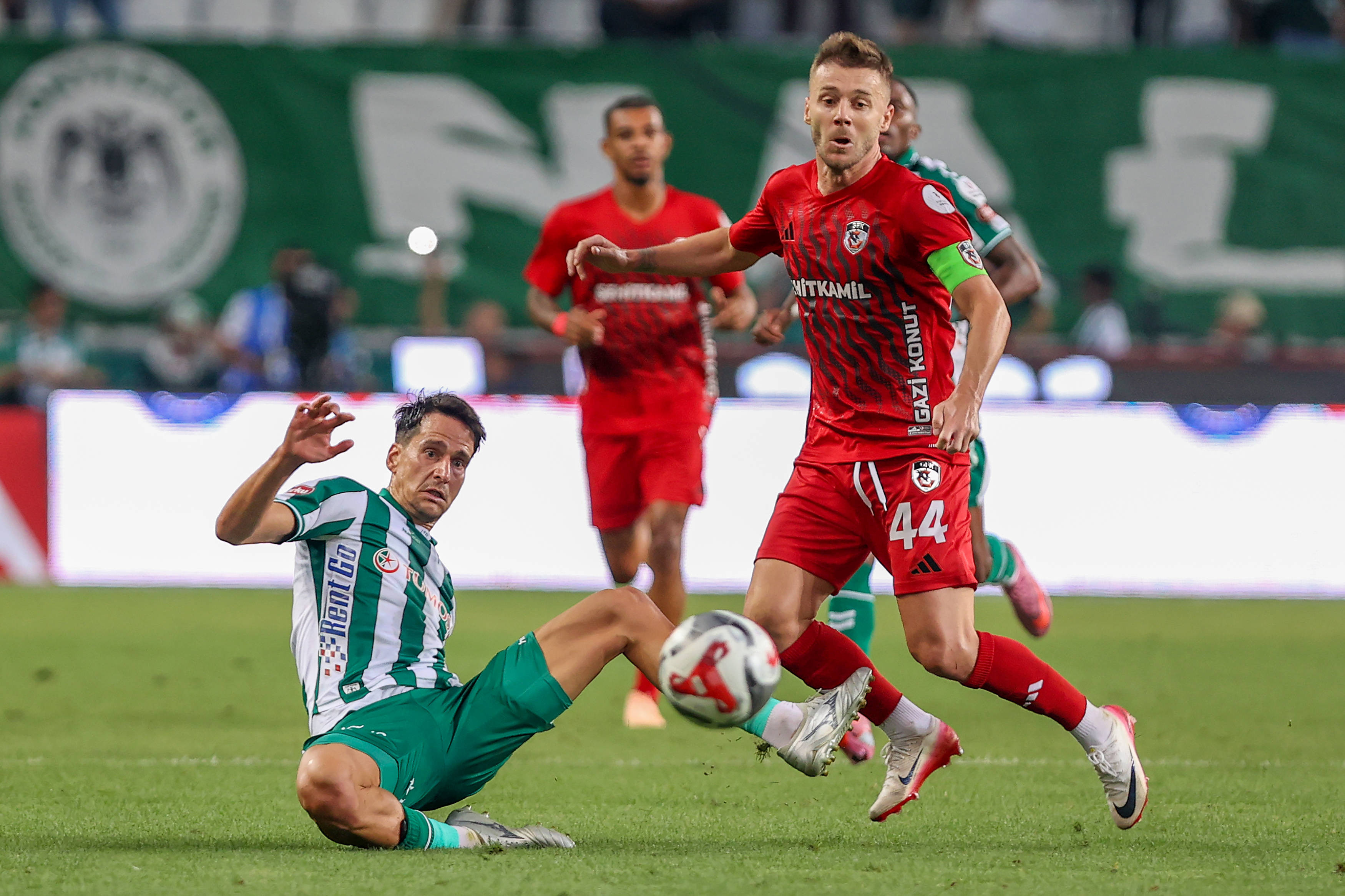 Ar fi fost Alexandru Maxim o variantă pentru echipa națională? Mijlocașului &icirc;i merge excelent &icirc;n Turcia