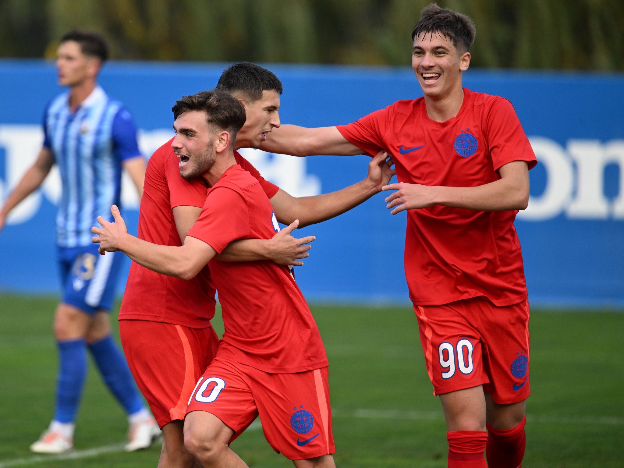 C&acirc;nd se vor juca meciurile FCSB - Puskas Akademia din Youth League