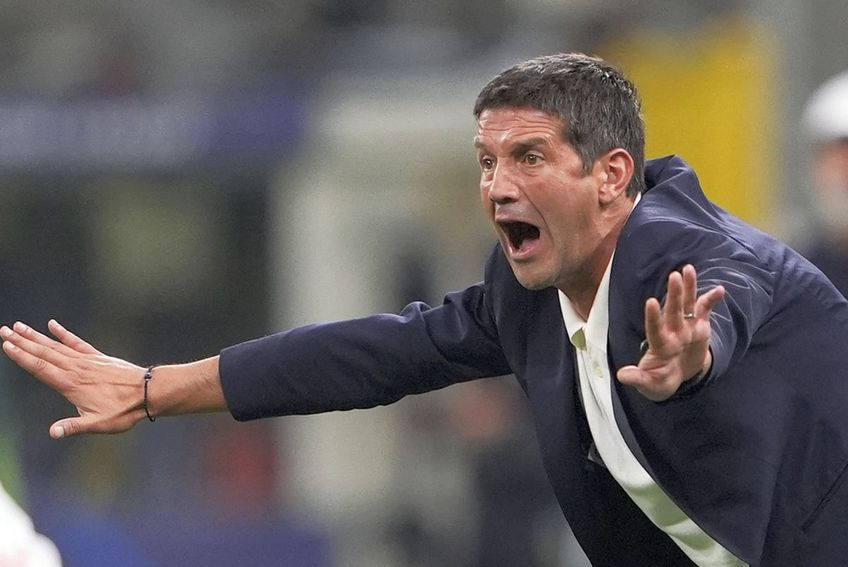 chivu-nervos.jpg?fm=jpg&q=80&fit=max&cro