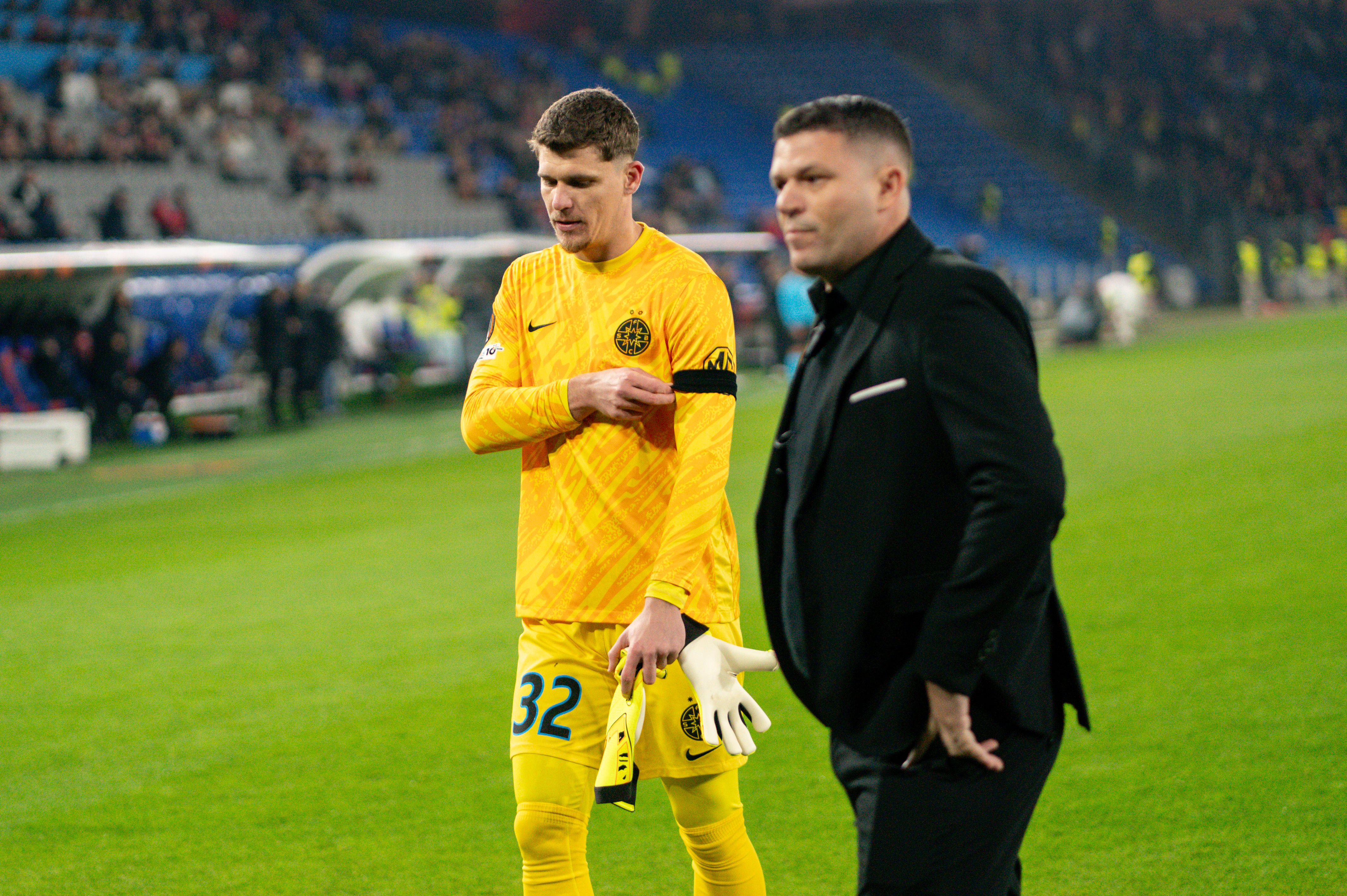 Plătește T&acirc;rnovanu pentru eliminarea cu Basel? Răspunsul lui Becali și transferul anunțat: Trebuie să luăm!