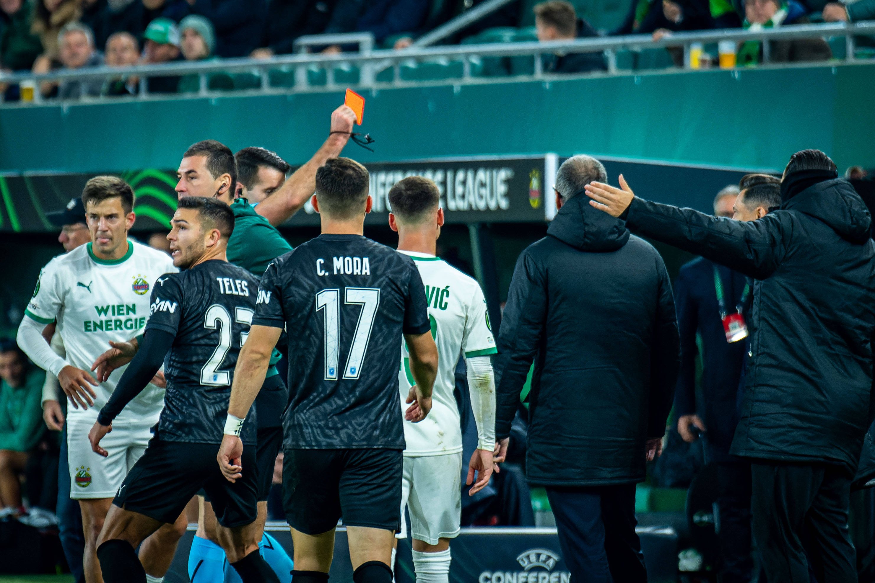 Reacția lui Nicușor Bancu după ce Mirel Rădoi a fost eliminat &icirc;n meciul cu Rapid Viena: &rdquo;Știam că e mai impulsiv!&rdquo;