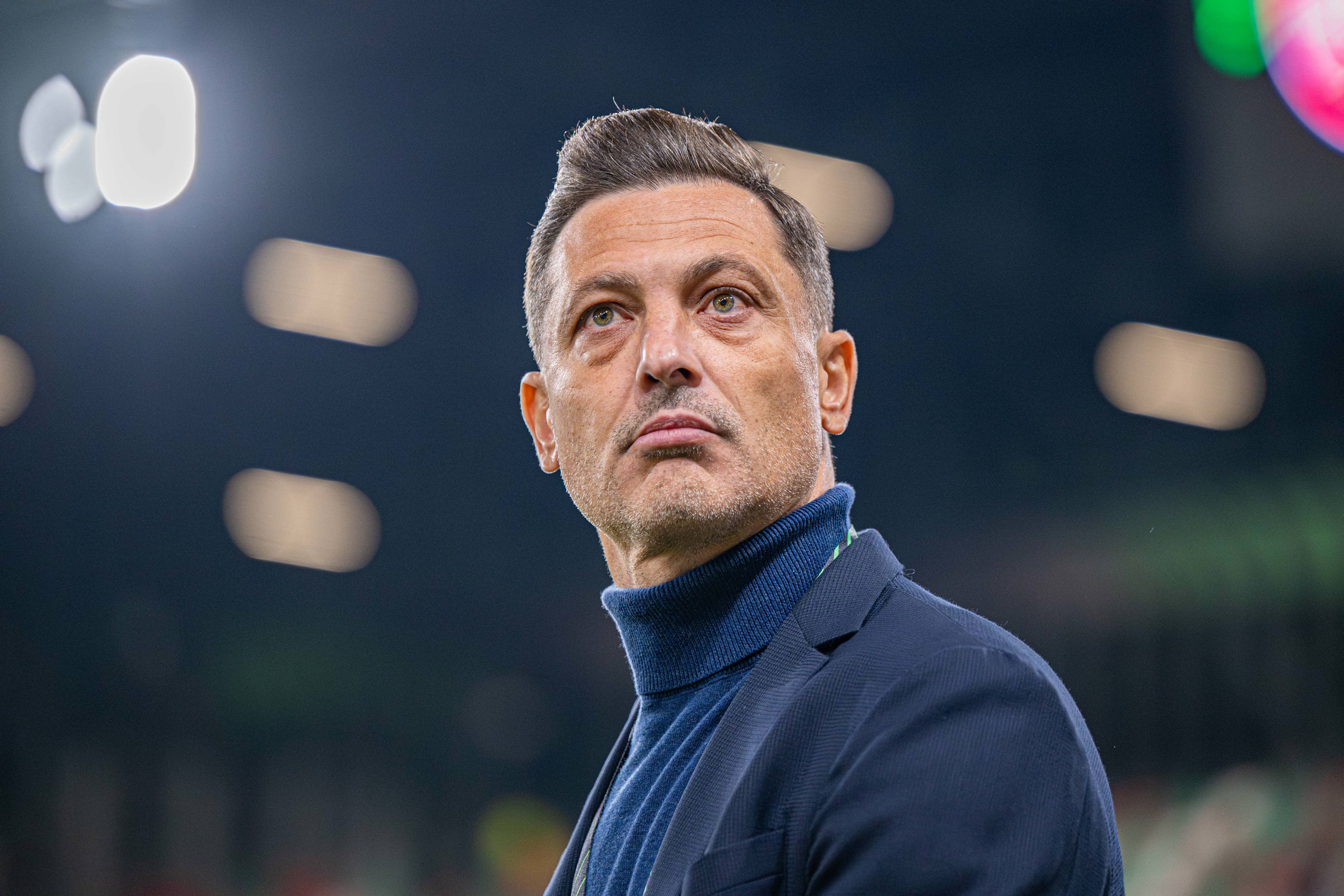 Mirel Rădoi a dat declarația serii după ce a fost eliminat după 20 de minute la meciul cu Rapid Viena: &rdquo;S-au obișnuit!&rdquo;