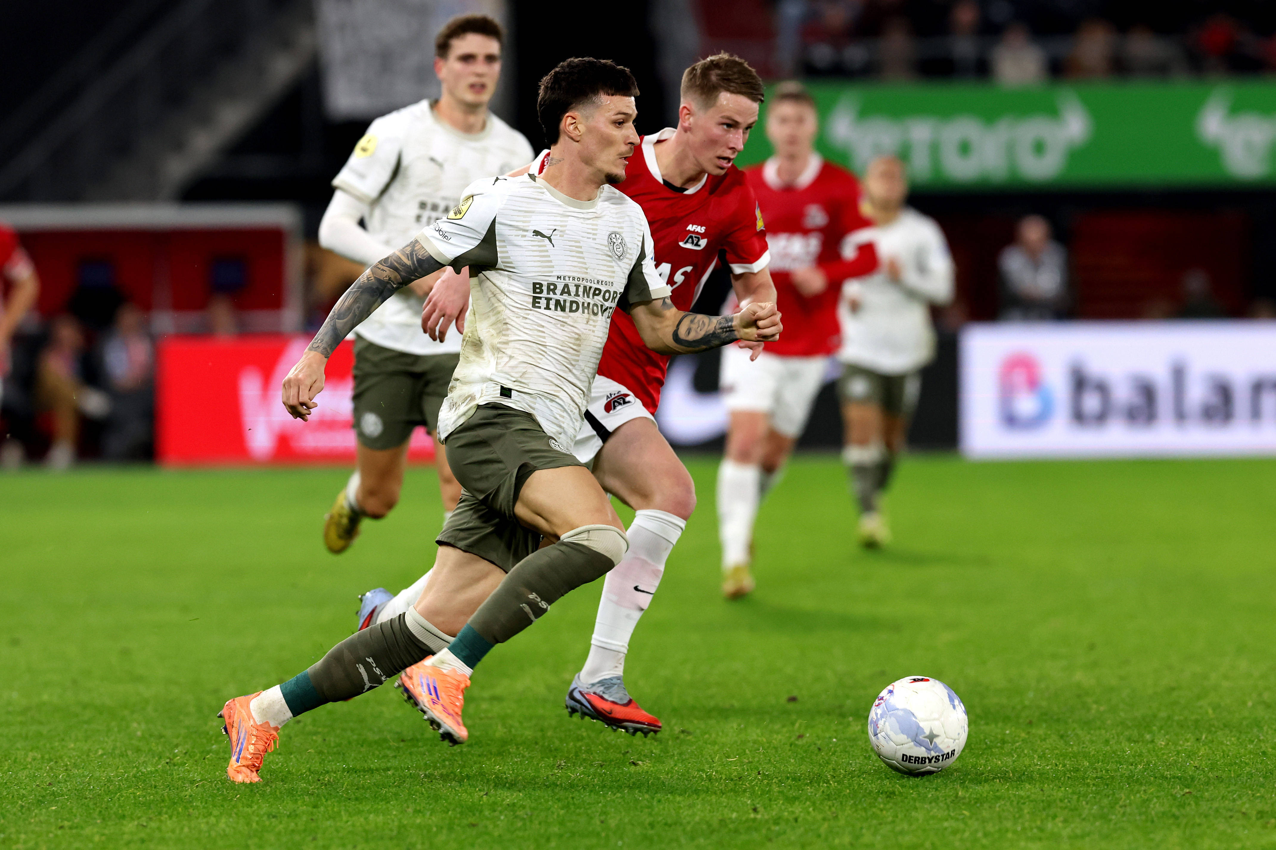 Cam subțire, Dennis! Ce notă a primit Man &icirc;n &rdquo;măcelul&rdquo; AZ Alkmaar - PSV Eindhoven 1-5