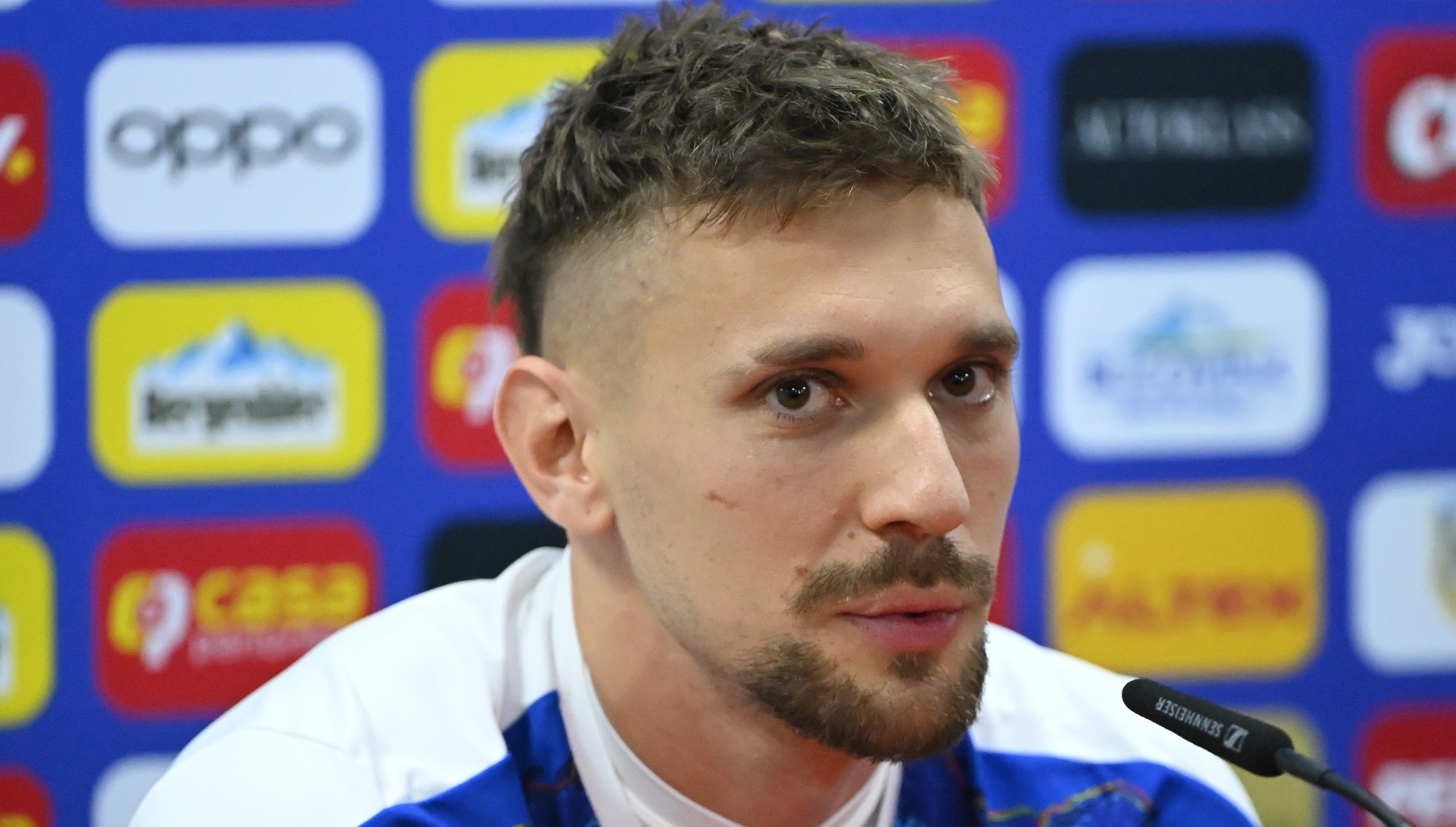 Ionuț Radu s-a contrazis cu o jurnalistă bosniacă: &bdquo;Este opinia ta!&rdquo;. Mircea Lucescu a intervenit