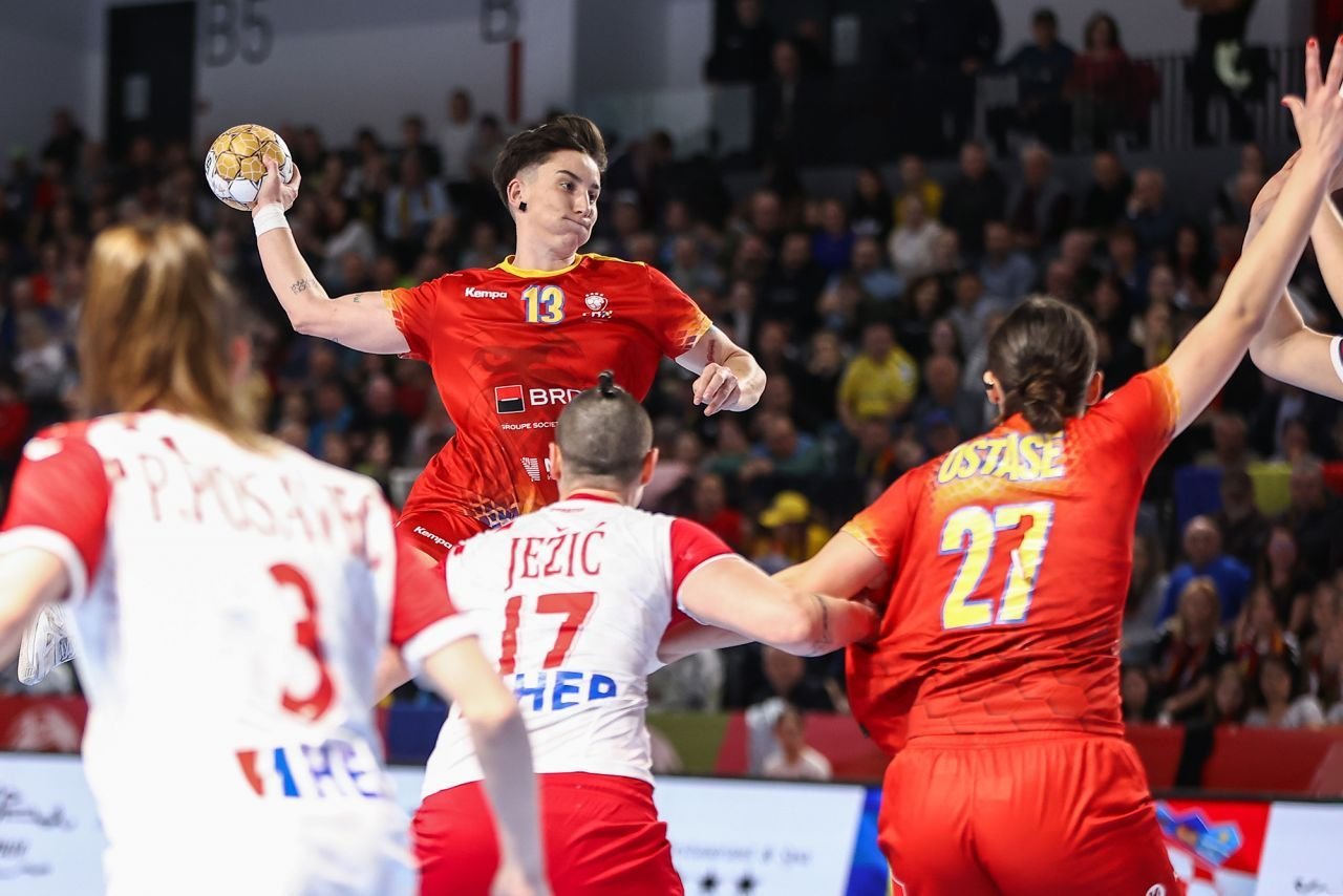 Rom&acirc;nia - Portugalia 40-28! Debut perfect pentru &bdquo;tricolore&rdquo; la Trofeul Carpați (VOYO și PRO ARENA)