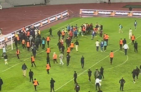 Bătaie &icirc;n toată regula! Echipa lui &bdquo;Reghe&rdquo; a &icirc;mpărțit pumni și picioare &icirc;n Liga Campionilor