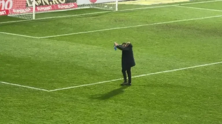 Daniel Pancu, chemat de galeria Rapidului după CFR Cluj - Rapid 3-0