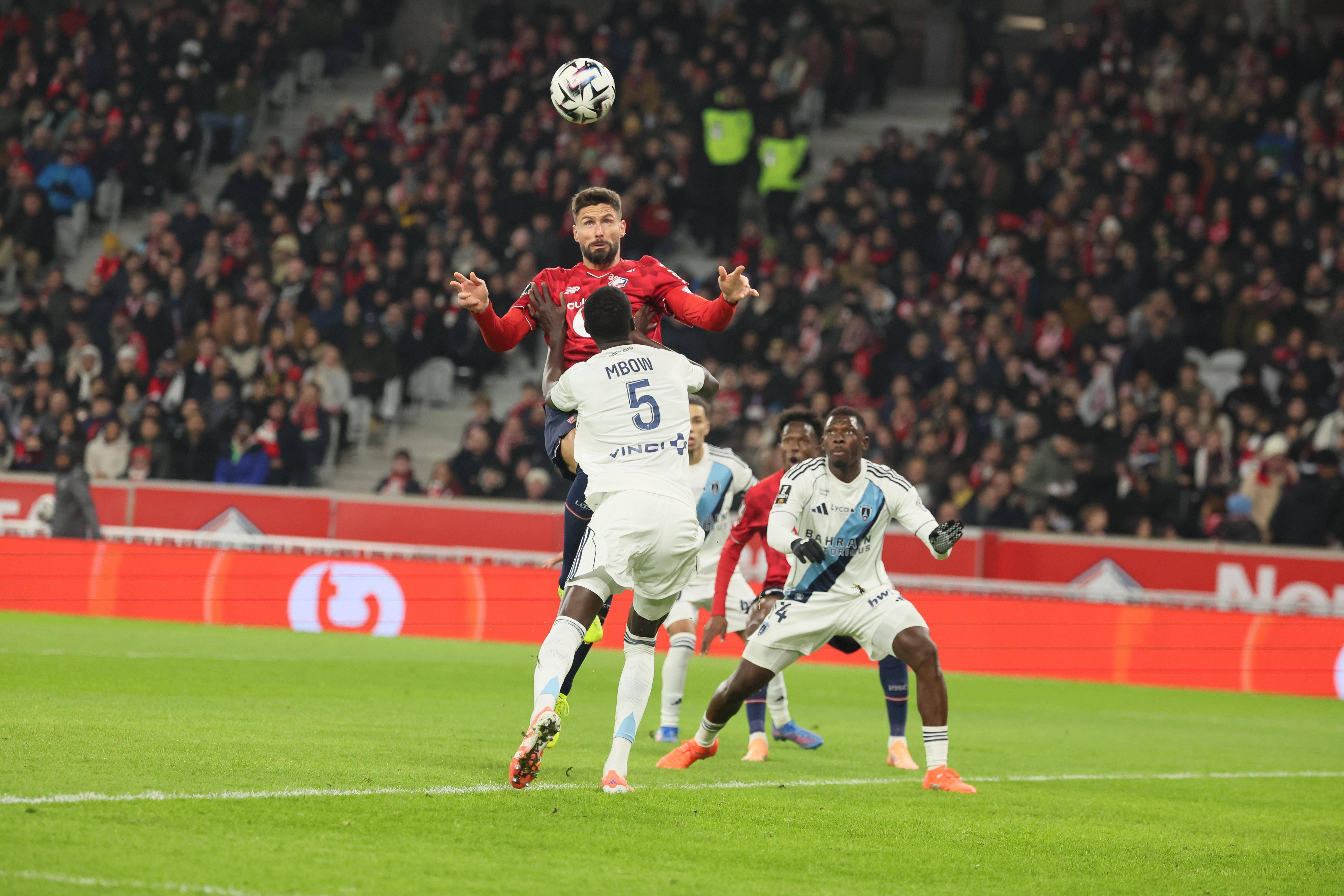 Echipa etapei 13 din Ligue 1! Cei doi atacanți centrali au &icirc;mpreună 75 de ani