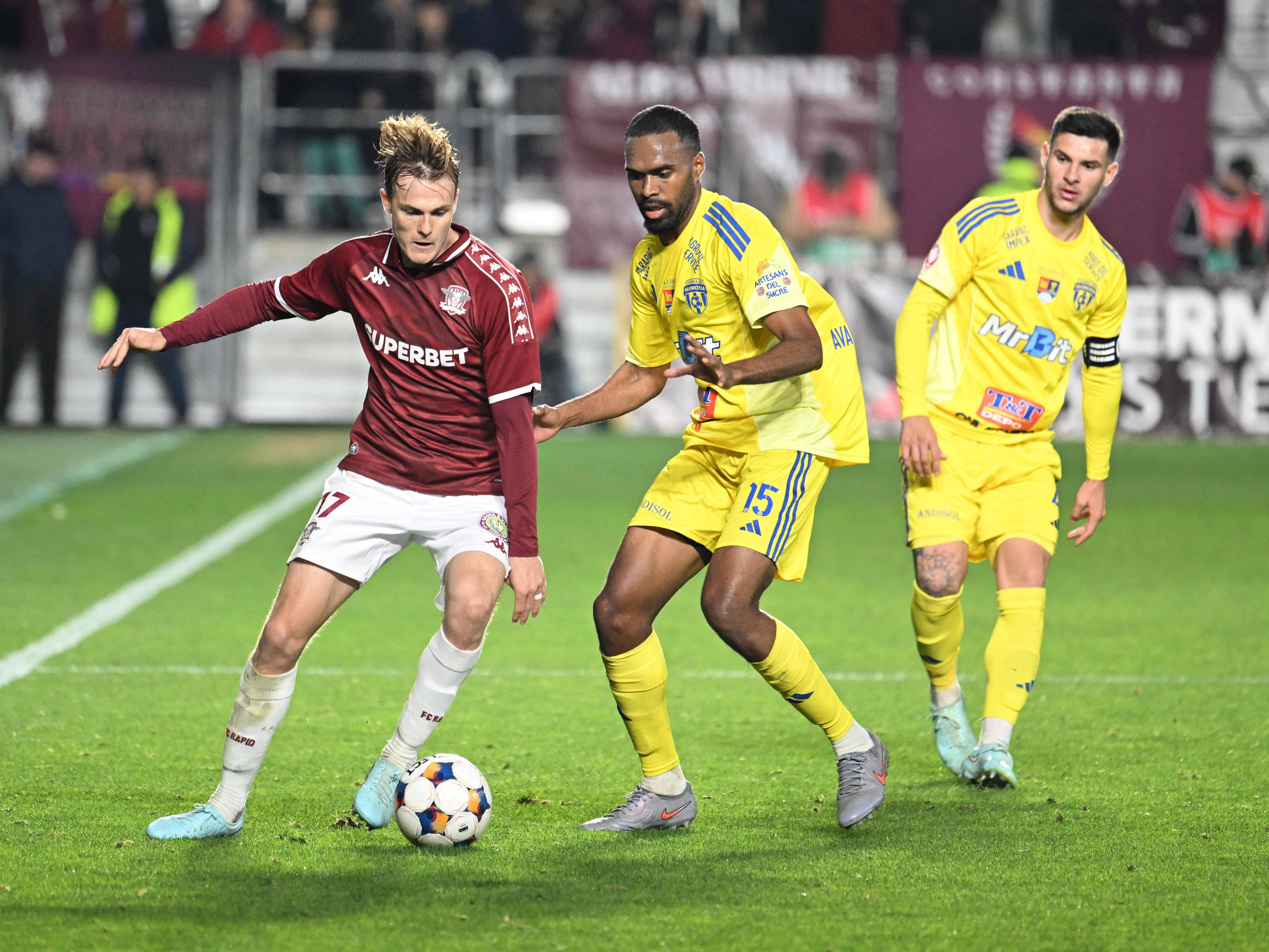 Fotbalistul-surpriză din Superligă care va disputa play-off-ul intercontinental pentru CM 2026!