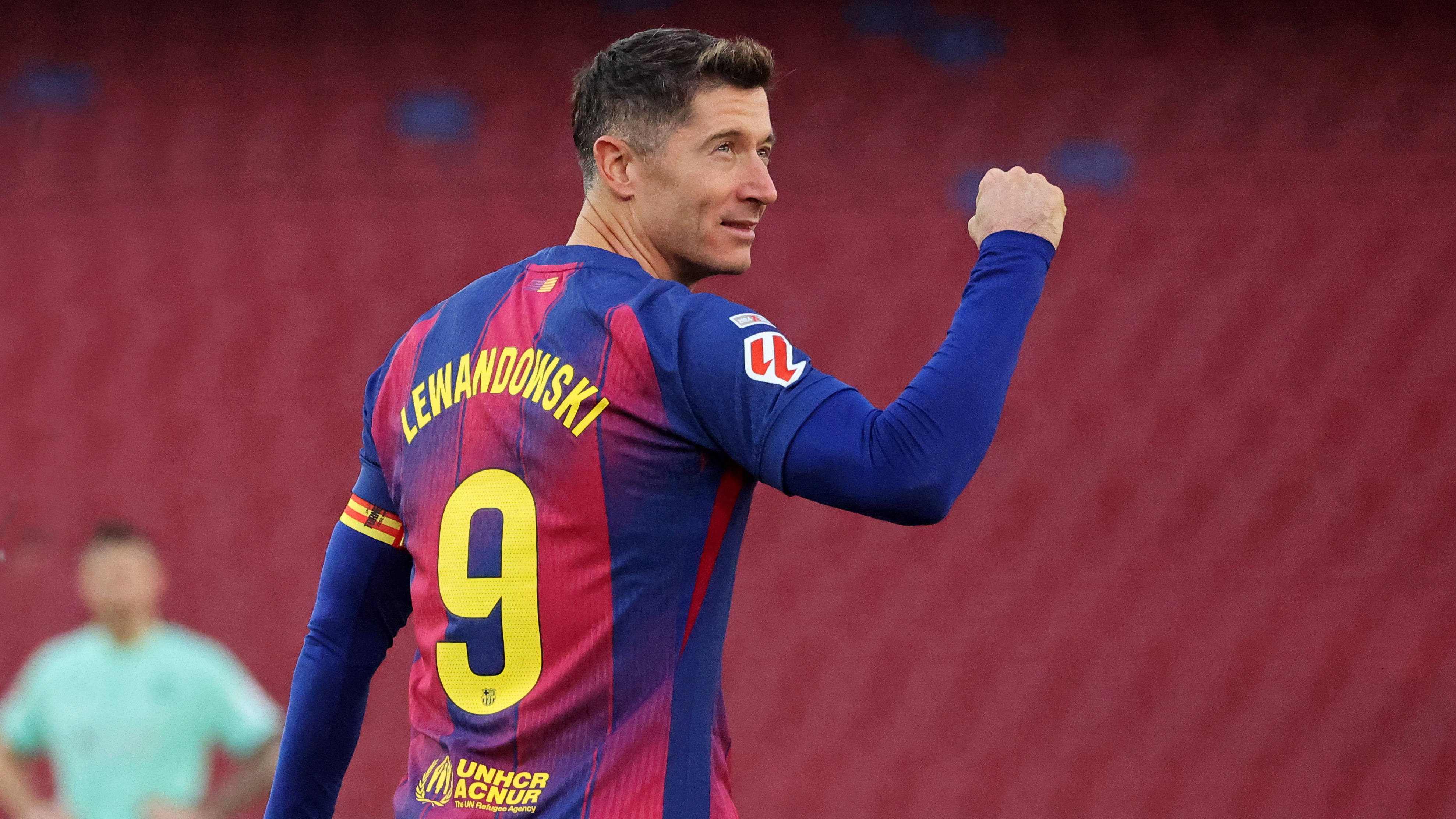 Lewandowski le-a pus planul pe masă șefilor: acceptă o reducere salarială uriașă pentru a continua la Barcelona