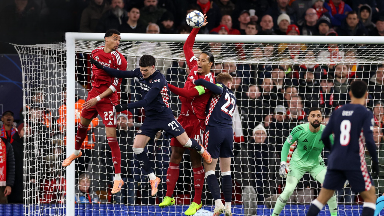 Dennis Man l-a pus pe Van Dijk &icirc;ntr-o situație jenantă! Record rușinos pentru căpitanul lui Liverpool
