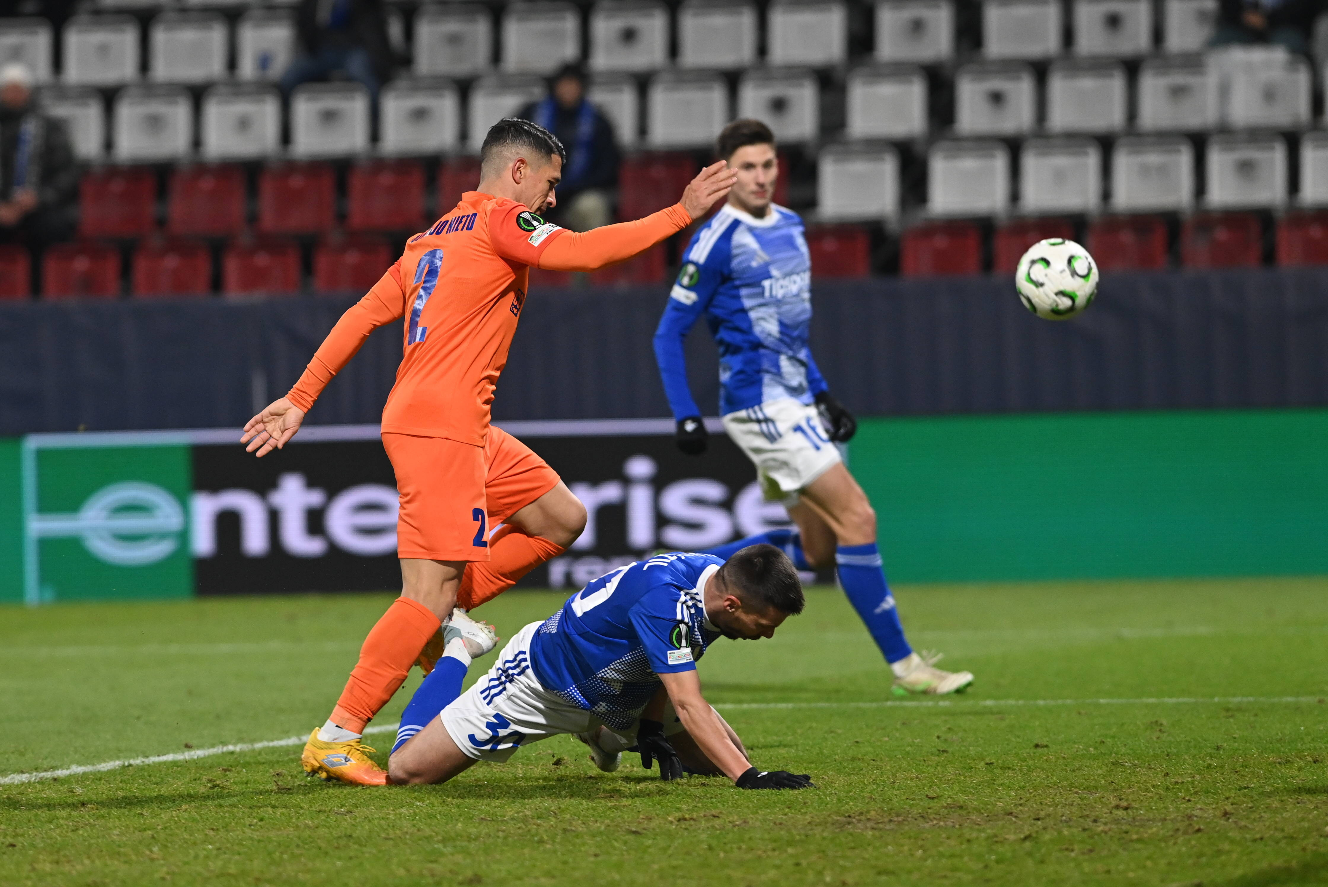 Victorie mare pentru un tricolor &icirc;n Conference League! A urcat peste &bdquo;U&rdquo; Craiova &icirc;n clasament