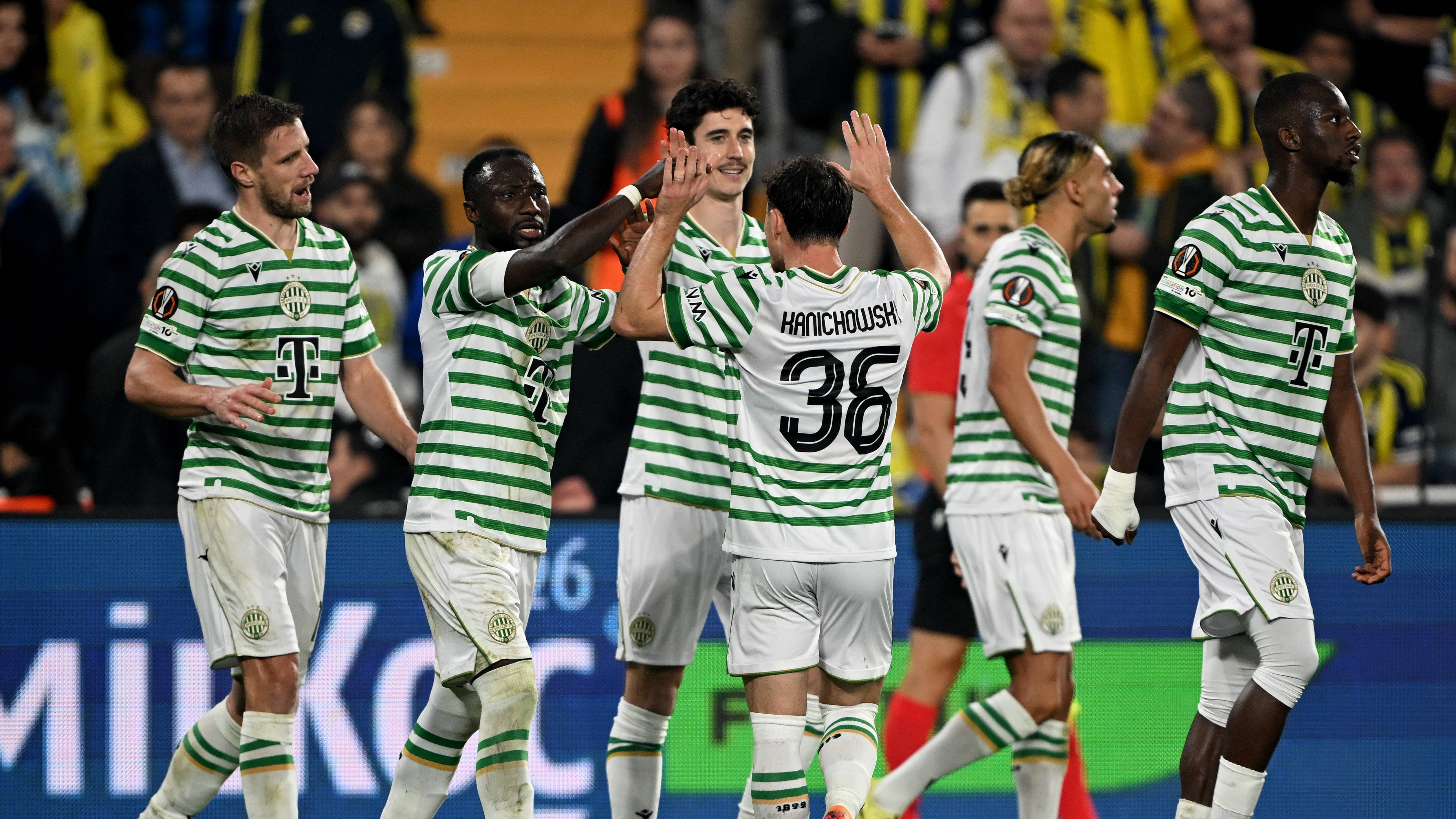 Ungurii ne-au arătat că se poate: Ferencvaros, rezultat colosal &icirc;n &bdquo;infernul&ldquo; de la Istanbul