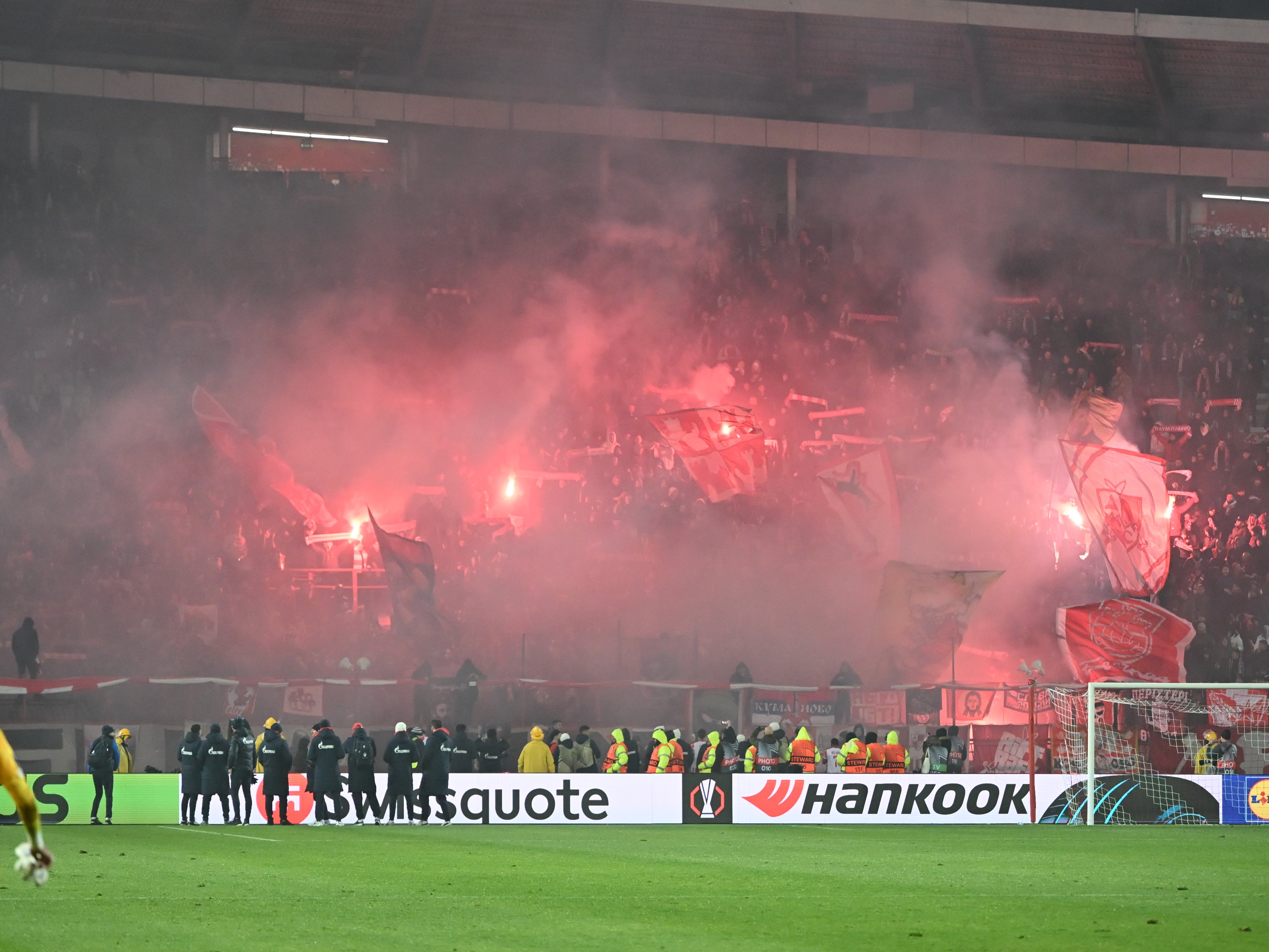 Steaua rosie belgrad fcsb uefa europa league 27112025 11