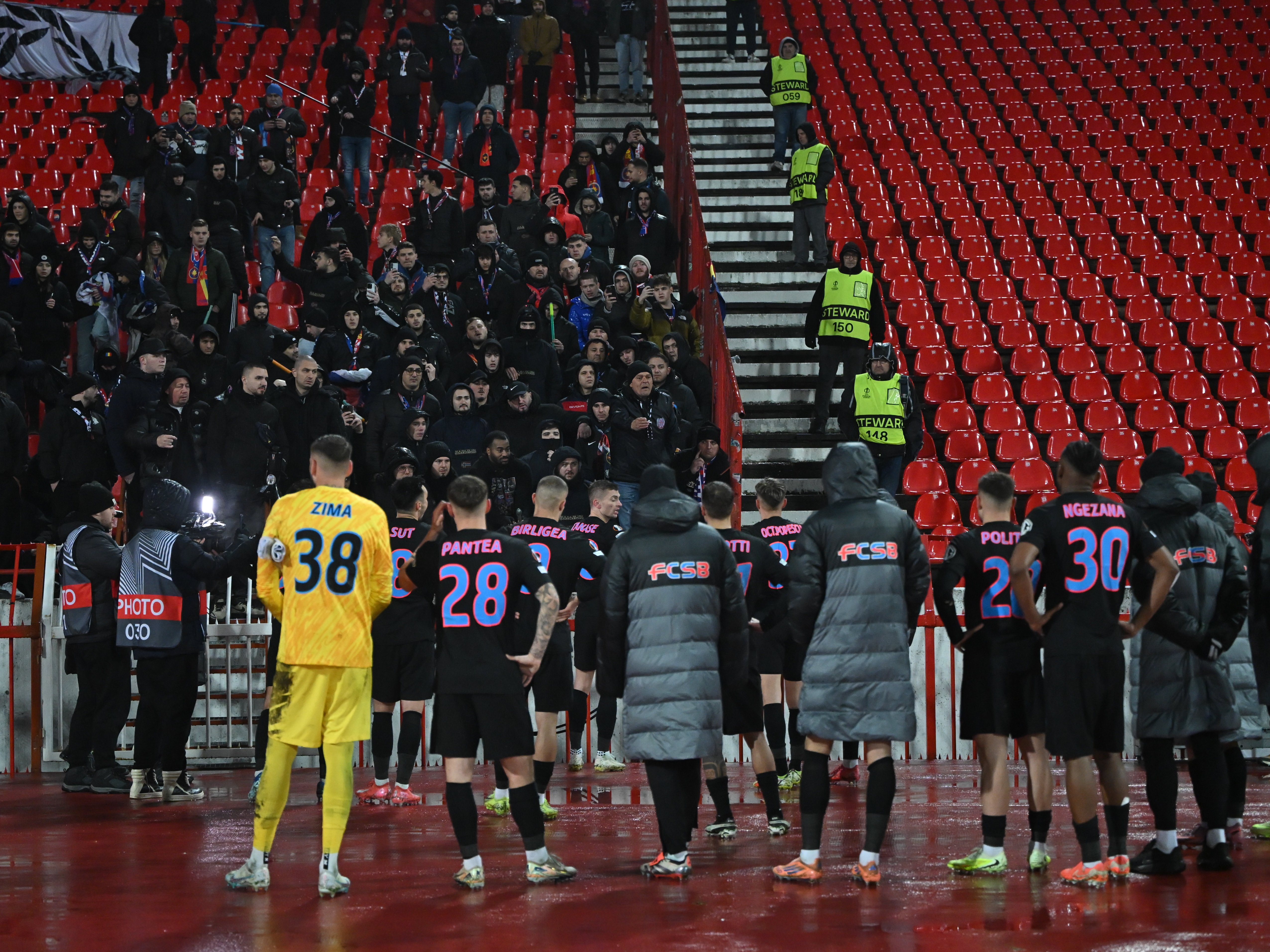 Steaua rosie belgrad fcsb uefa europa league 27112025 17