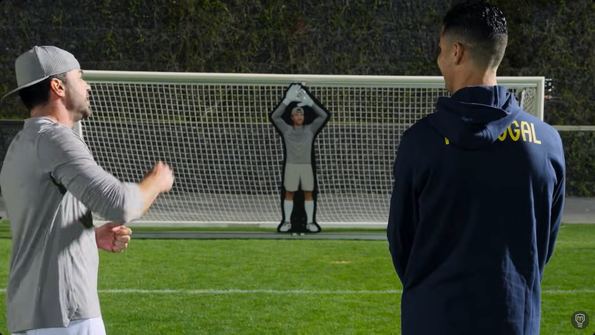 Cristiano Ronaldo, testat de un fost inginer NASA! Portughezul, față &icirc;n față cu un robot de ultimă generație