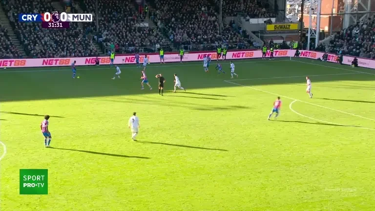 Crystal Palace - Manchester United (Penalty executat de Mateta, VAR dictează repetarea 33')