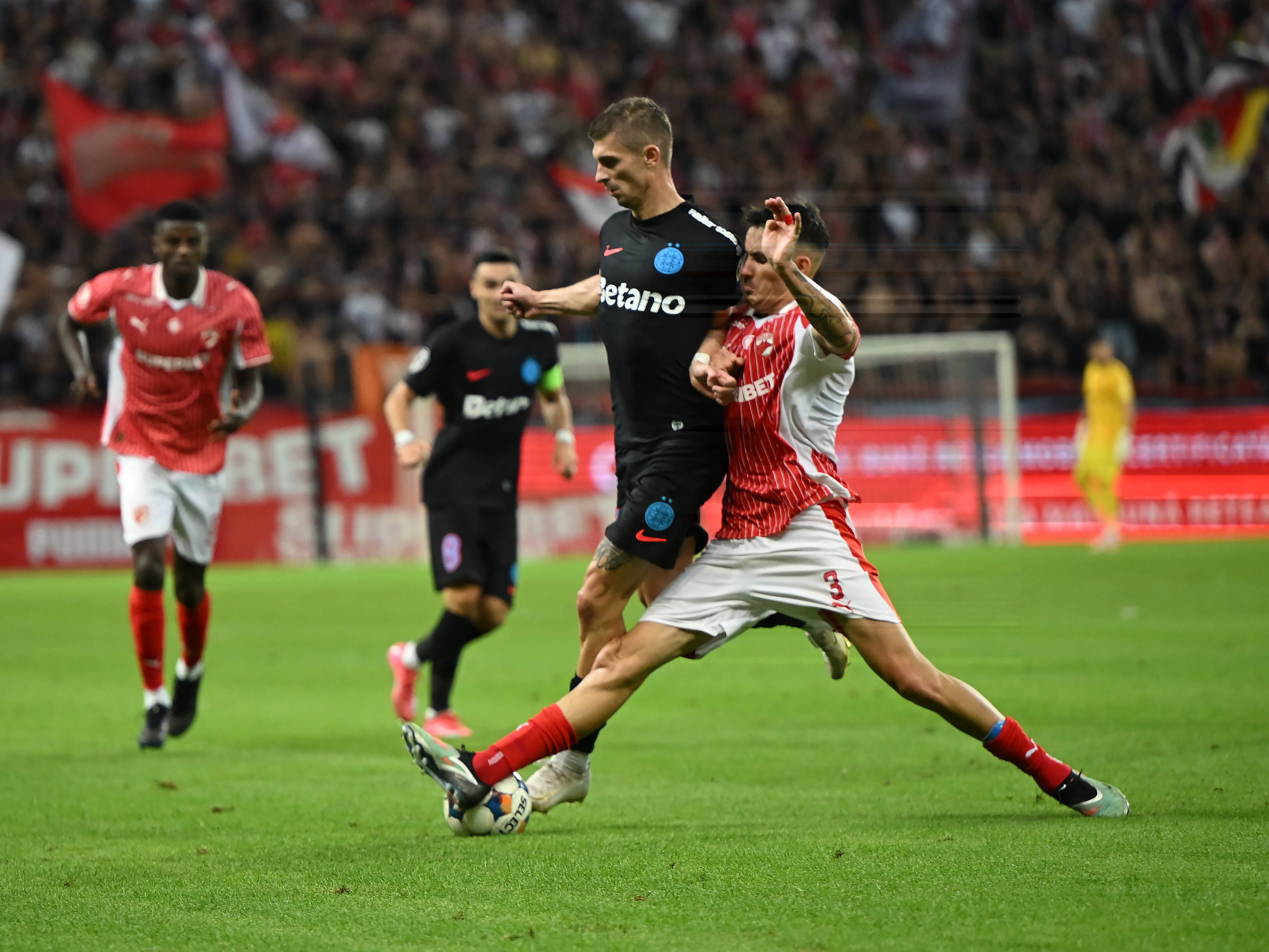 Fostul atacant de la FCSB și Dinamo s-a pronunțat &icirc;nainte de derby: &rdquo;Joacă bine &icirc;n meciurile importante&rdquo;