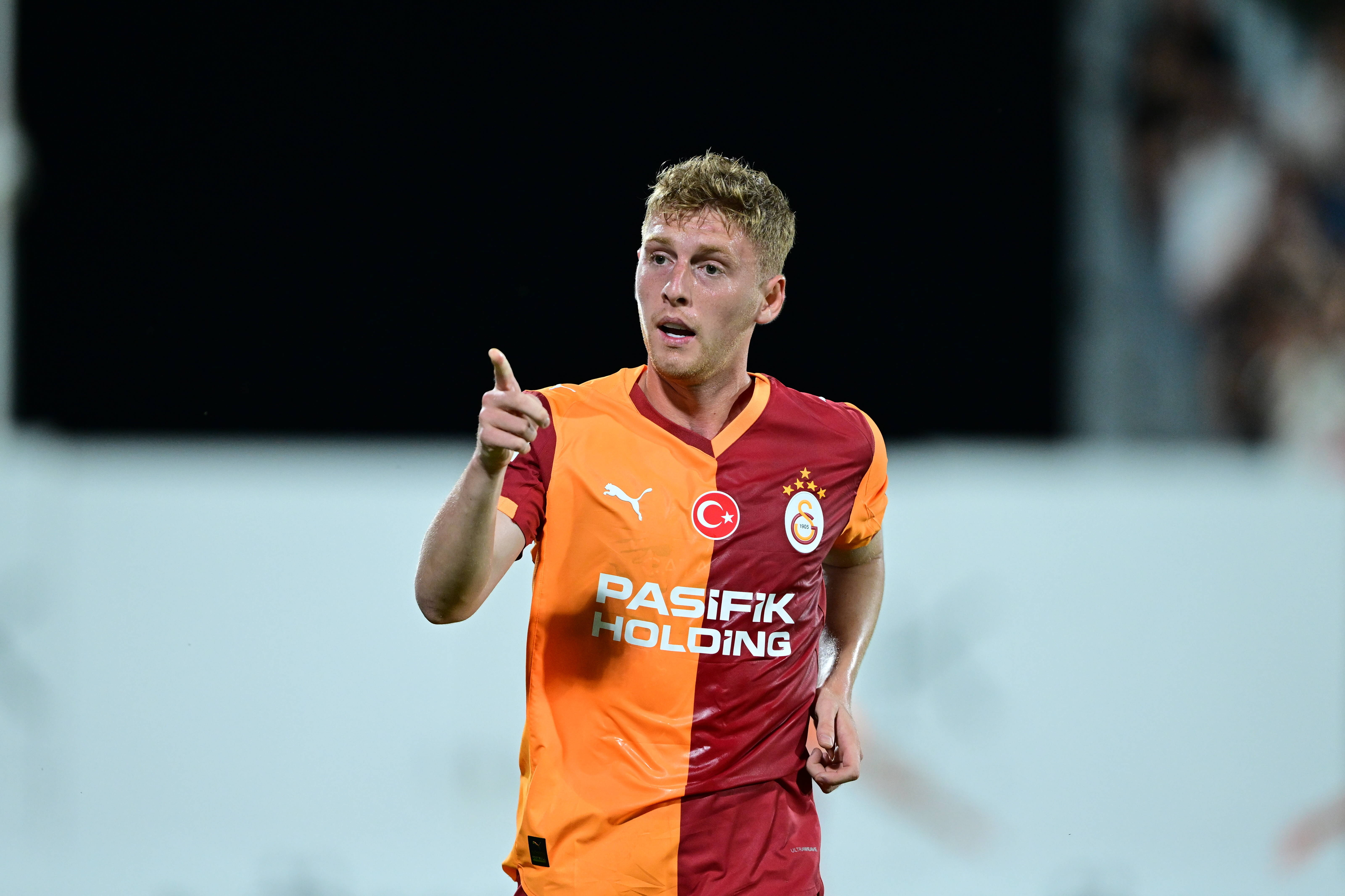 Fotbaliști de la Galatasaray și Fenerbahce arestați astăzi &icirc;n scandalul pariurilor din Turcia!