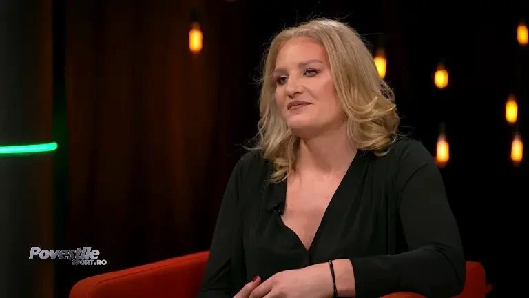 Crina Pintea cut6 intrebarifulger