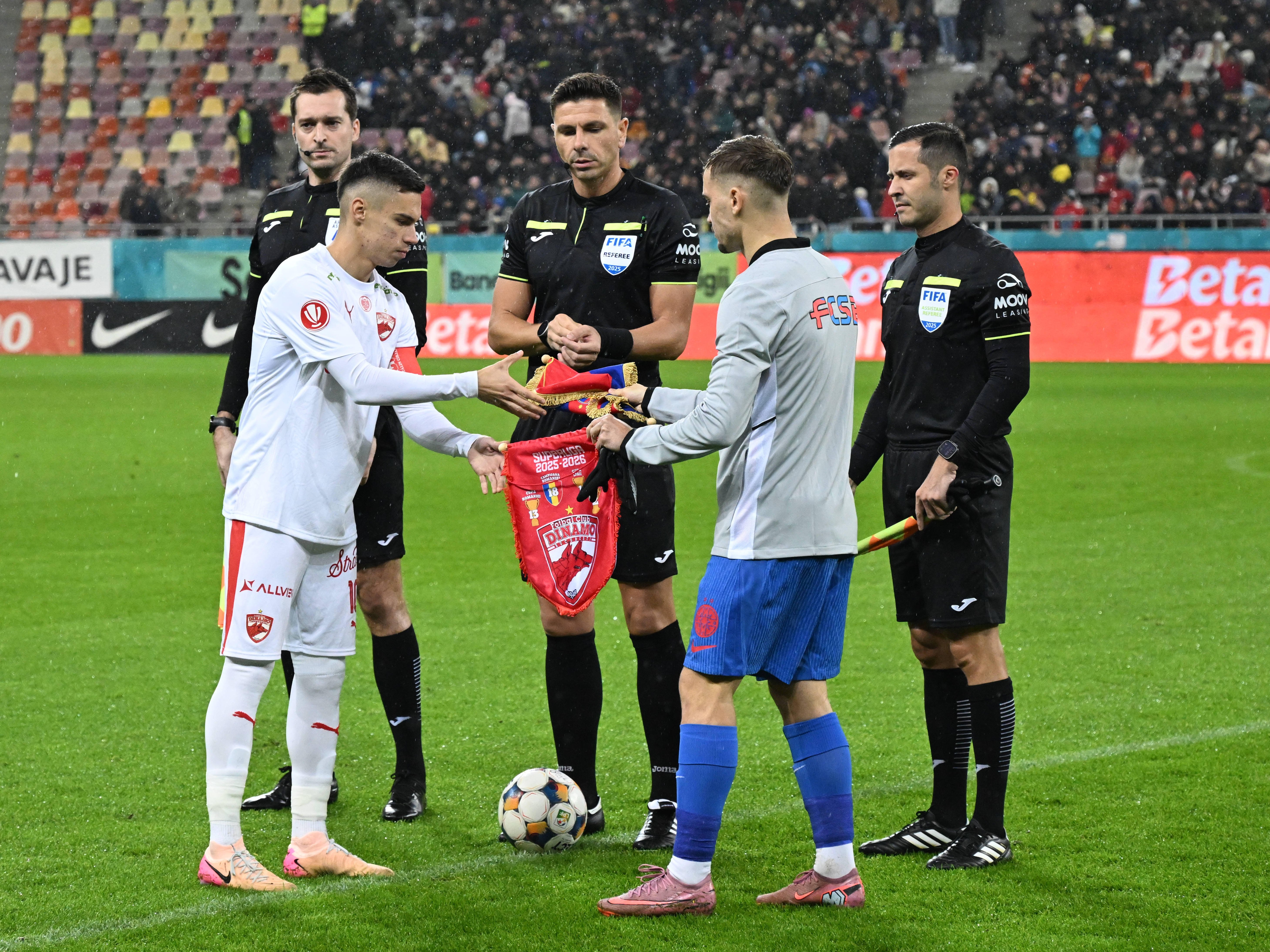 Fostul jucător de la FCSB și Dinamo, dezamăgit la pauza derby-ului: &rdquo;Puțin fotbal!&rdquo;