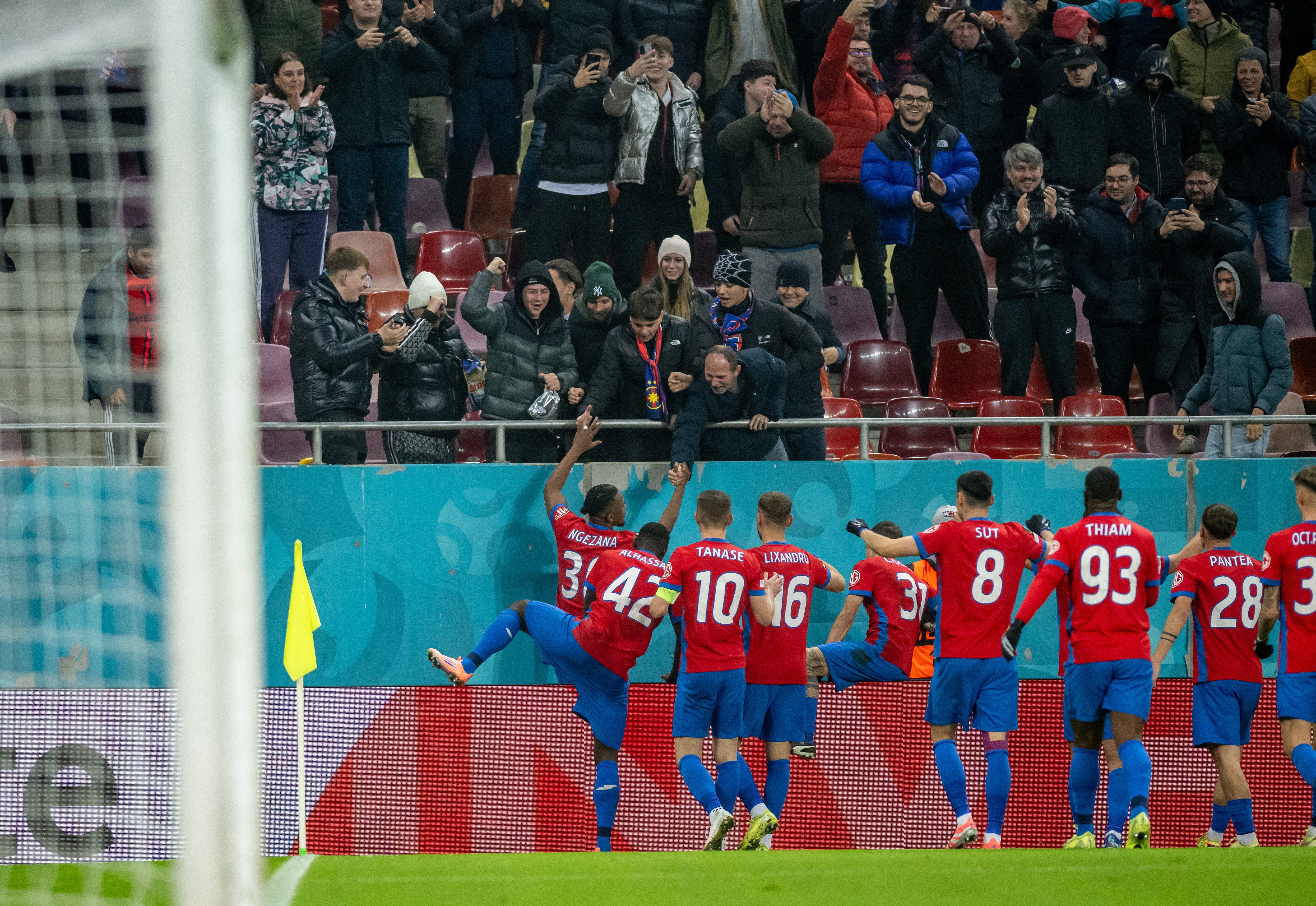 FCSB, printre &bdquo;nebunele Europei.&rdquo; Campioana Rom&acirc;niei se &icirc;nscrie pe lista celor mai tari reveniri din ultimii treizeci de ani