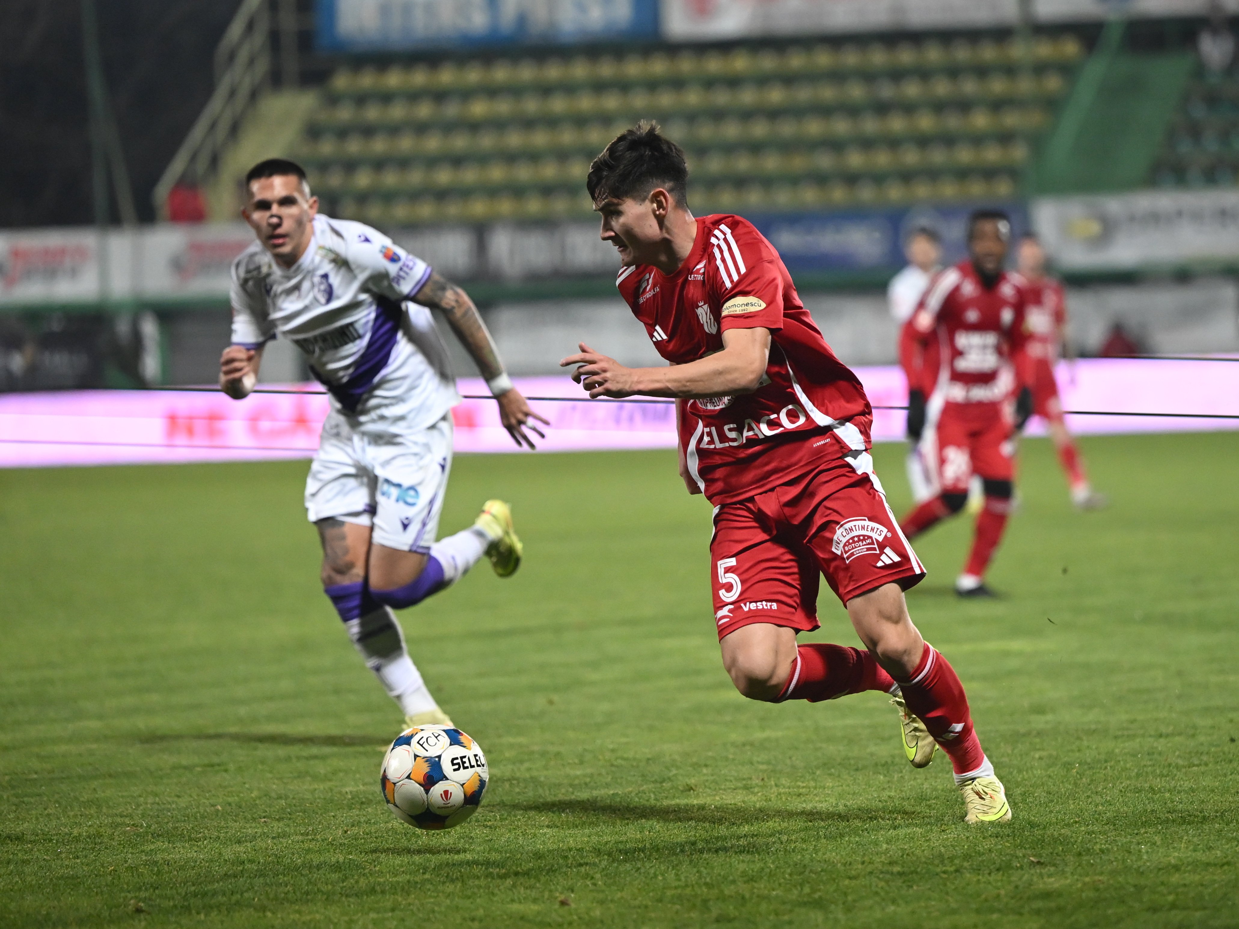 Cum arată Superliga după FC Argeș - FC Botoșani. Șansă mare pentru Rapid, Dinamo și Universitatea Craiova