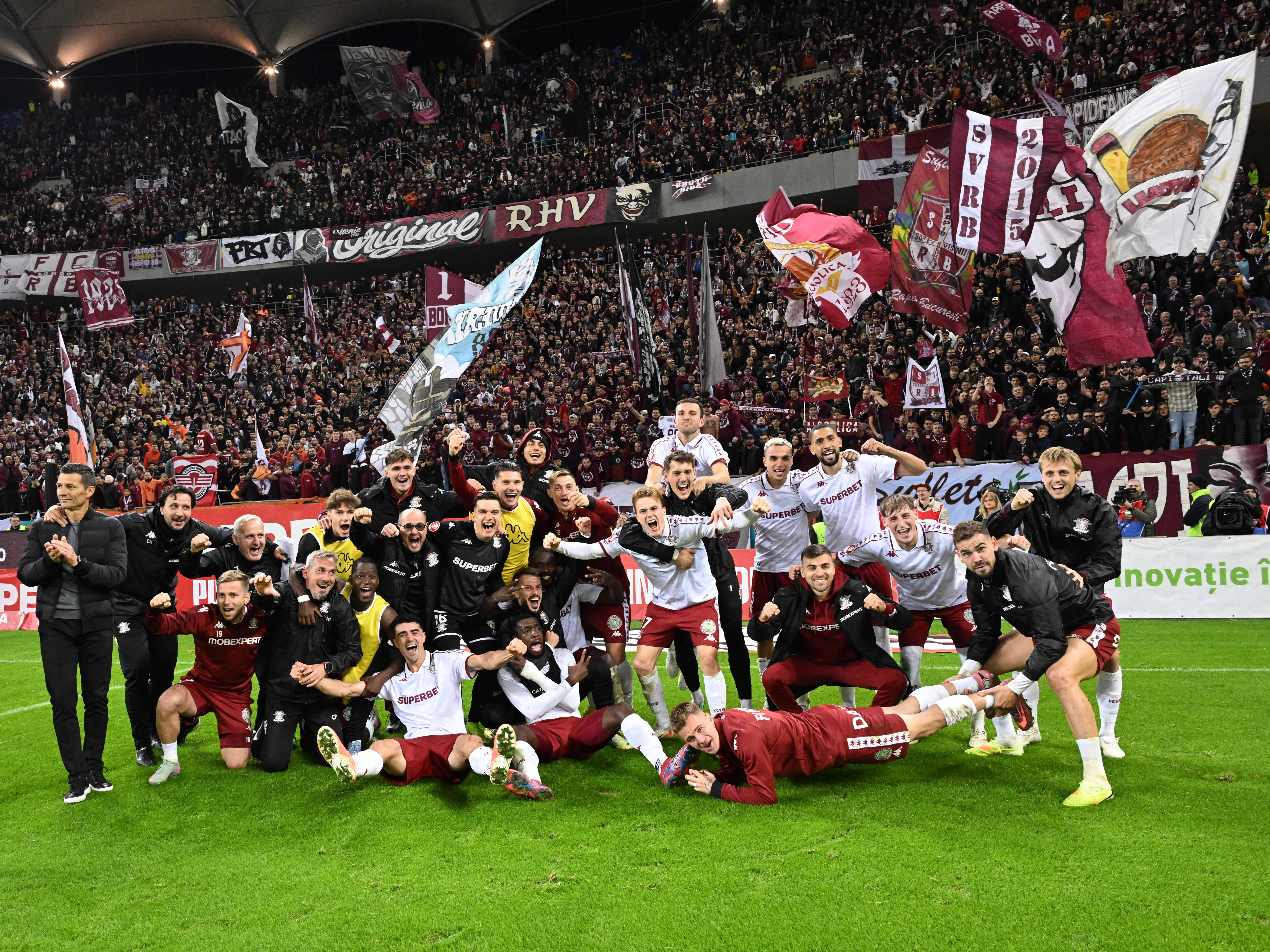 Rapid a primit o peluză &icirc;ntreagă la derby-ul cu FCSB! C&acirc;t costă un bilet