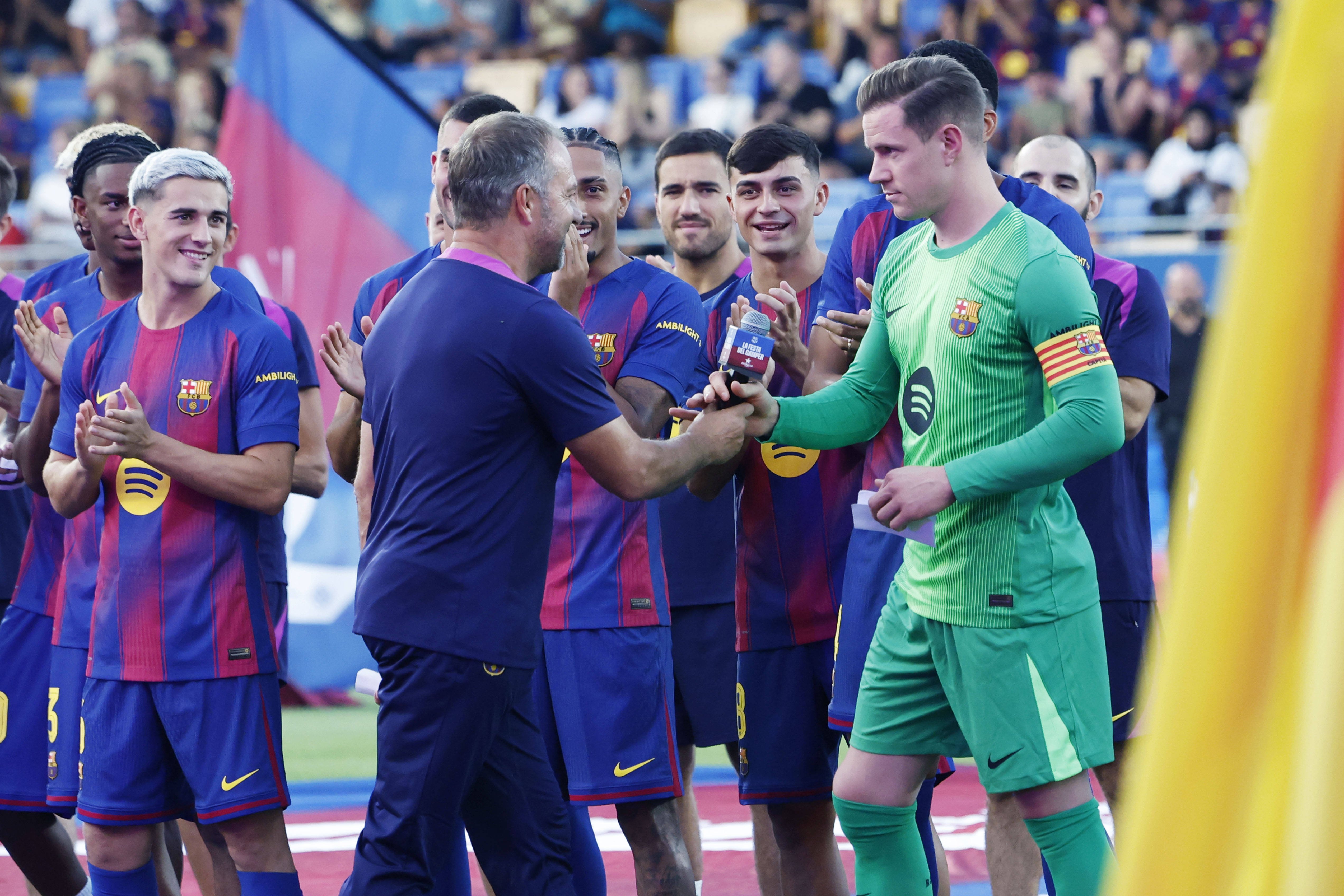 Hansi Flick &icirc;i arată ușa unei vedete de la FC Barcelona: Trebuie să hotărască