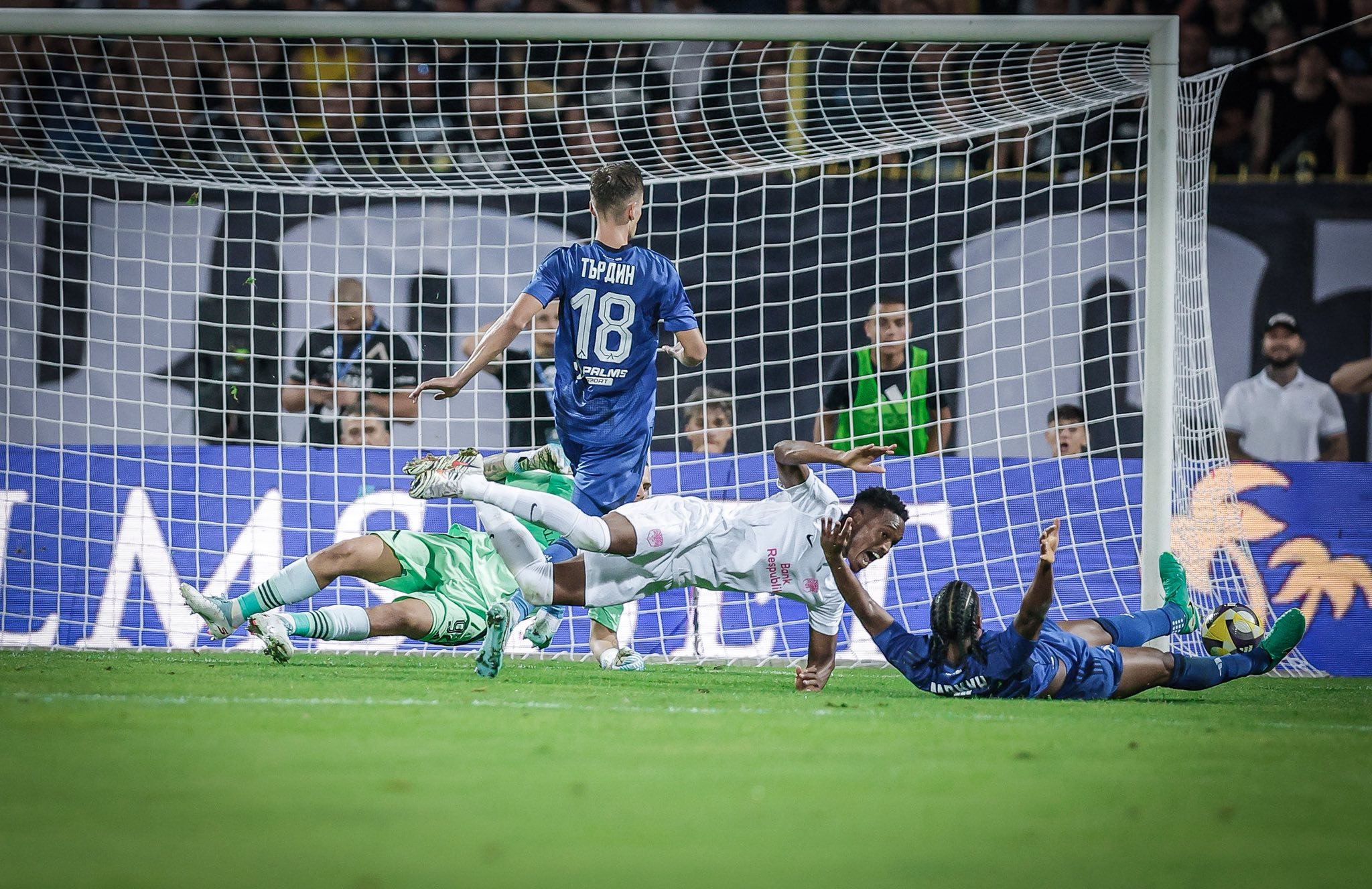 Record! C&acirc;te șuturi &icirc;n bară a trimis Levski Sofia &icirc;n meciul cu Bistrița Bulgariei