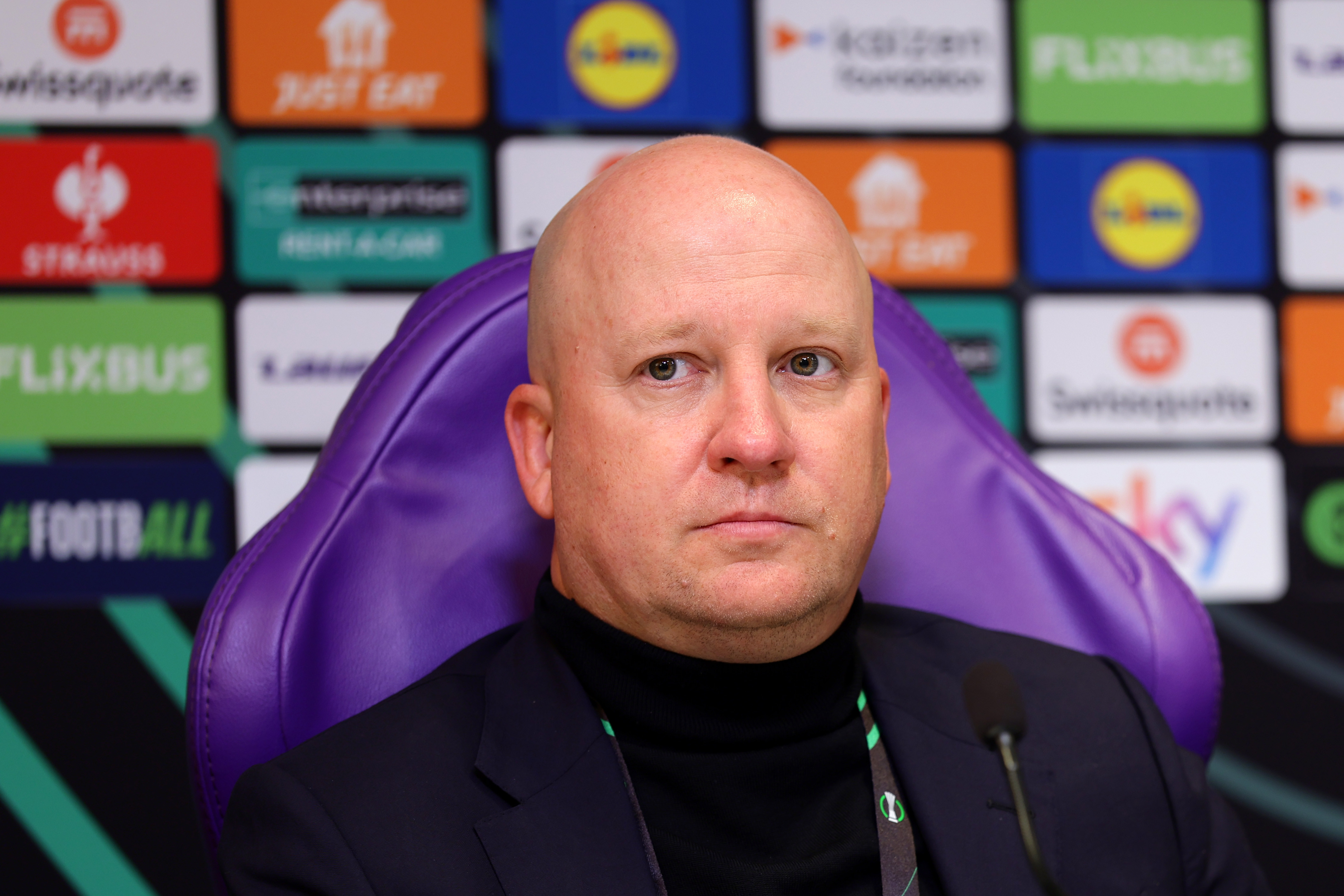 Antrenorul lui AEK a spus cum sunt &icirc;mpărțite șansele la meciul de la Craiova + anunț despre Răzvan Marin