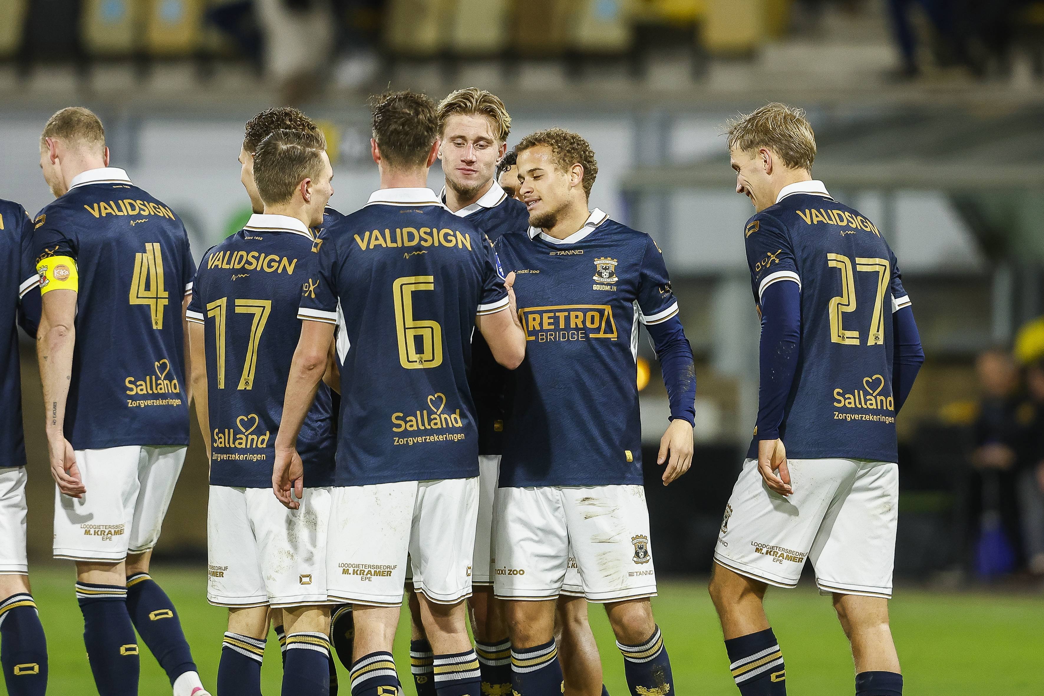 Ce nebunie! Adversara FCSB-ului din Europa League a efectuat OPT schimbări &icirc;n același meci