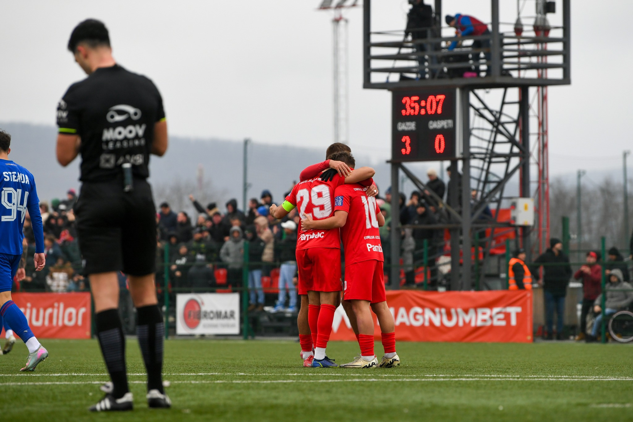 Dragoste la prima vedere. Ionuț Stoica scrie despre un vis c&acirc;t un județ