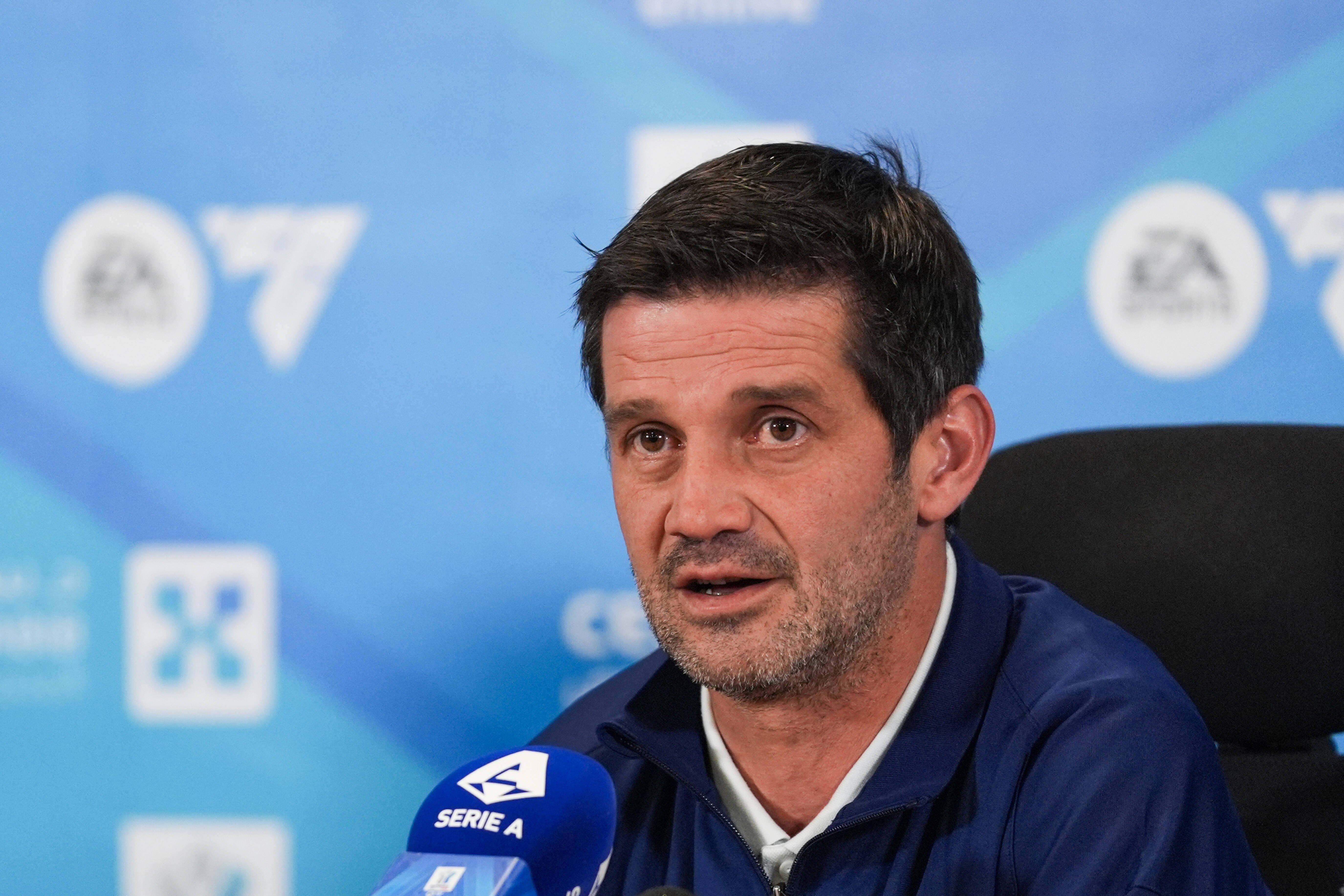 Cristi Chivu, &icirc;n pericol să răm&acirc;nă fără un star! Barcelona și 3 echipe din Premier League luptă pentru semnătura sa