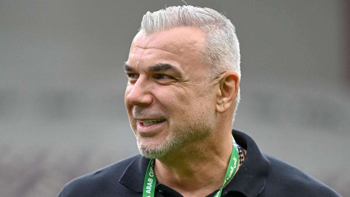 Olăroiu l-a cucerit pe fostul jucător al lui City și Arsenal: &bdquo;Imens! Un miracol ce a reușit&ldquo;